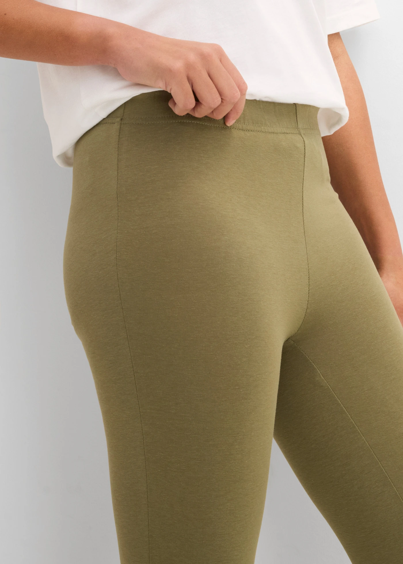 Slim fit capri legging (set van 2) • olijfgroen+zwart • bonprix online shop