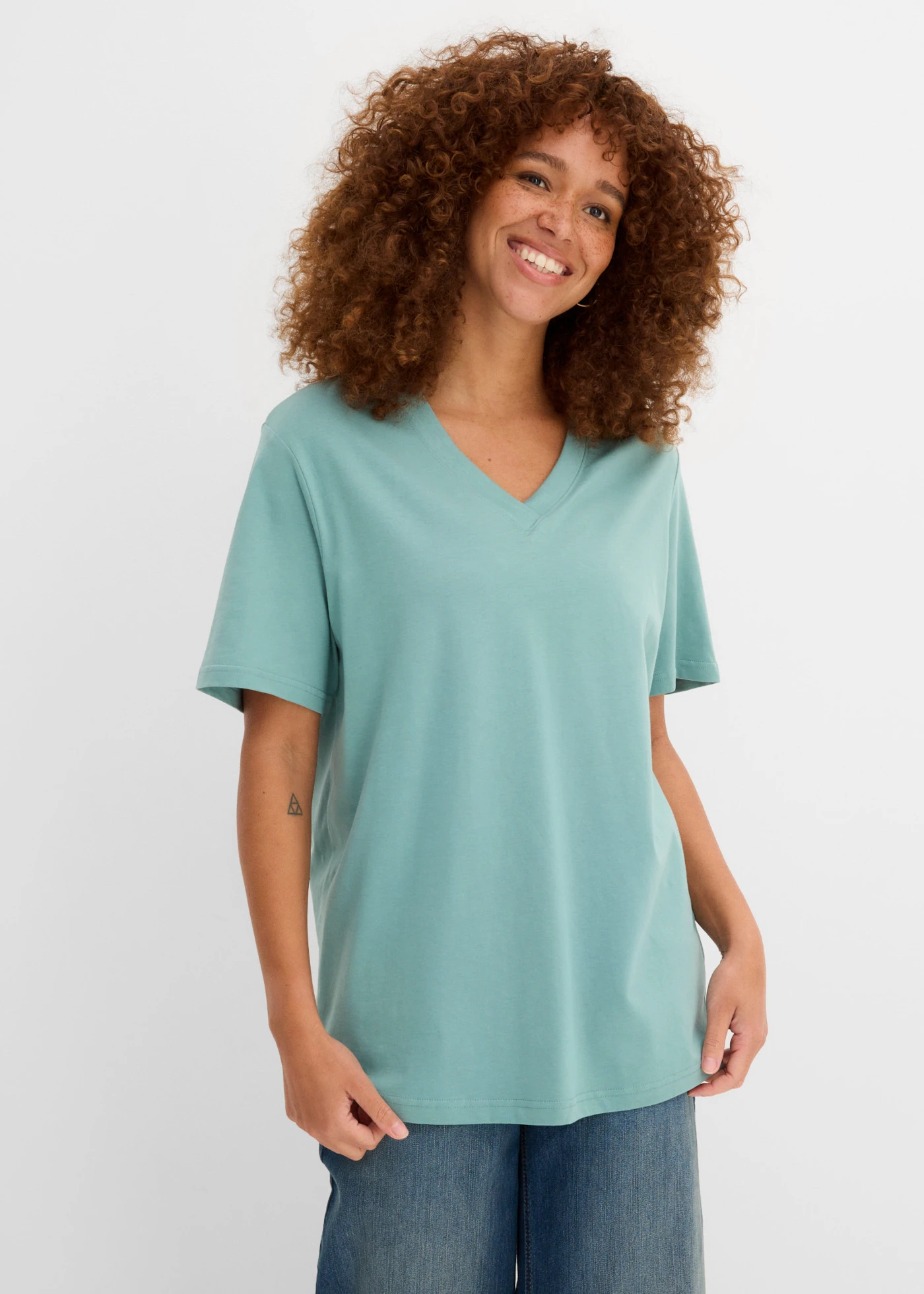 Wijd longshirt met V-hals, korte mouw  (set van 5) • lichtviolet+rooksalie+kristalroze+zwart+wit • bonprix online shop