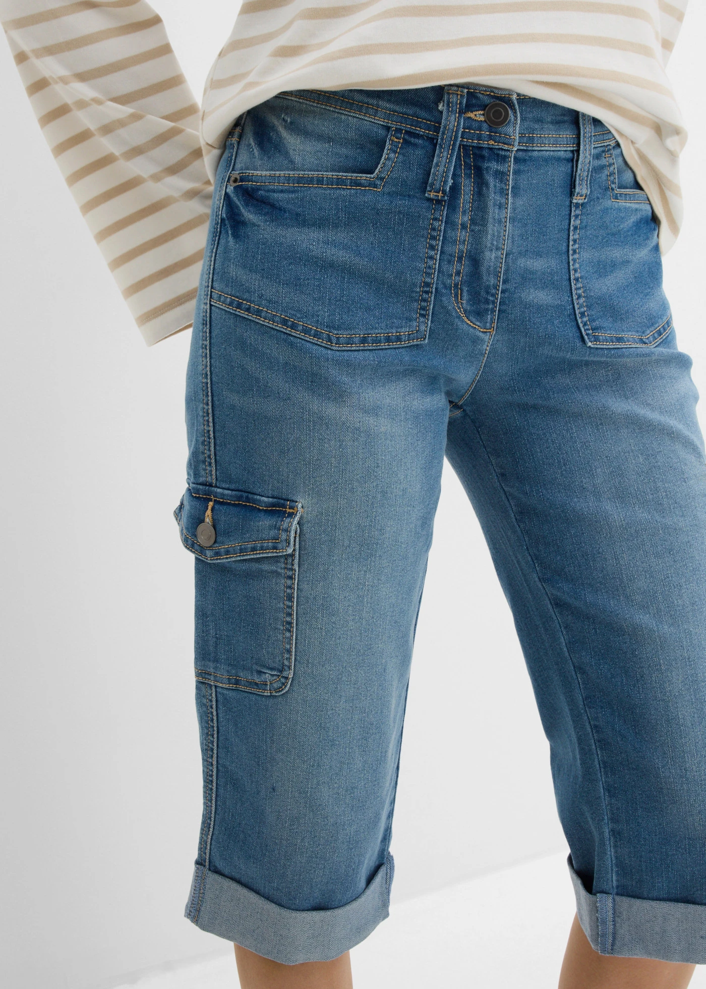 Stretch cargo jeans, mid waist • ijsblauw denim • bonprix online shop