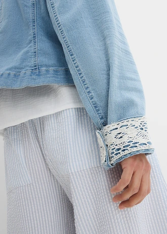 Spijkerjas met kanten inzetstuk • lichtblauw denim • bonprix online shop