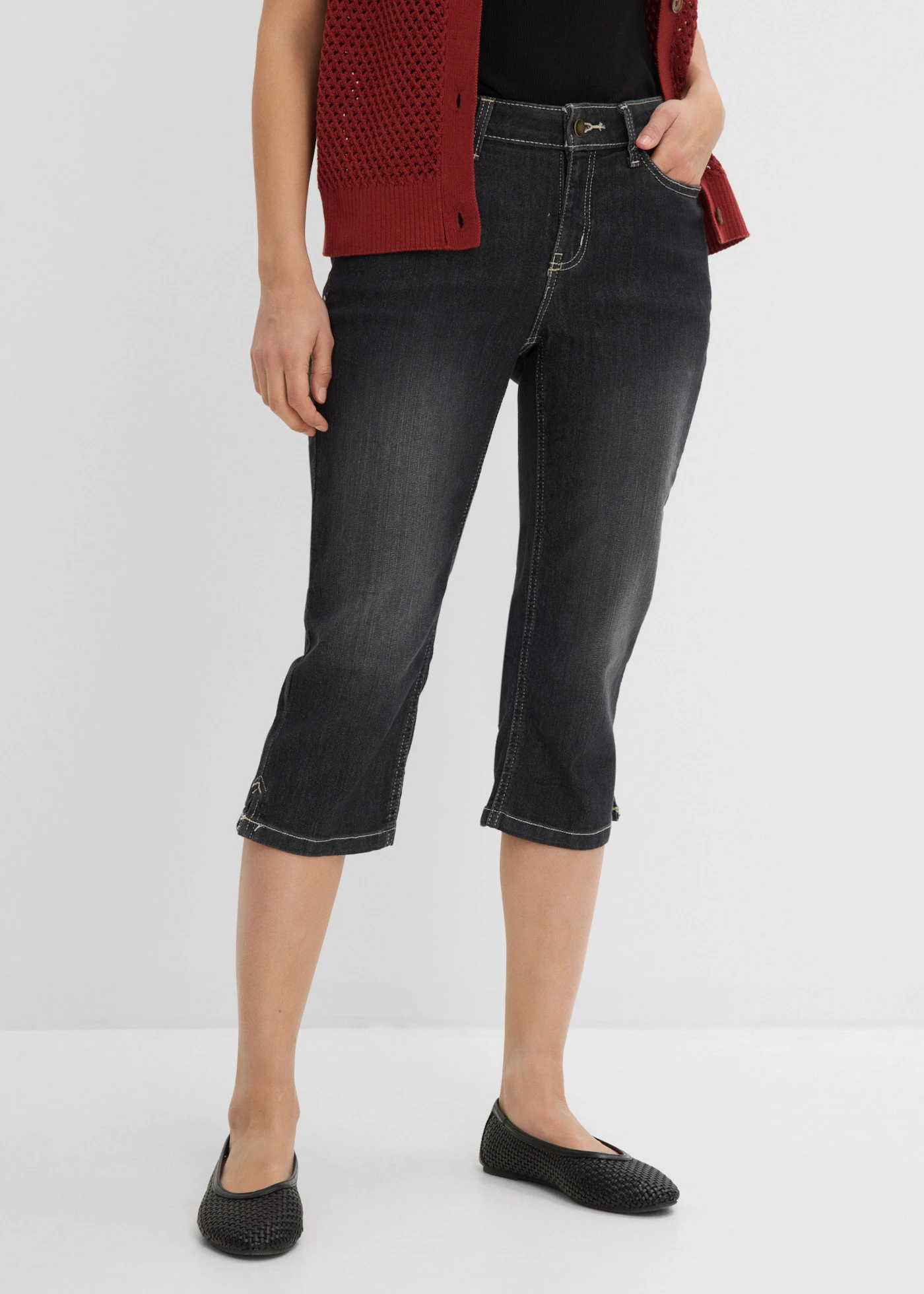 Blugi capri (set/2 buc.) • gri deschis + negru uzat • magazin bonprix