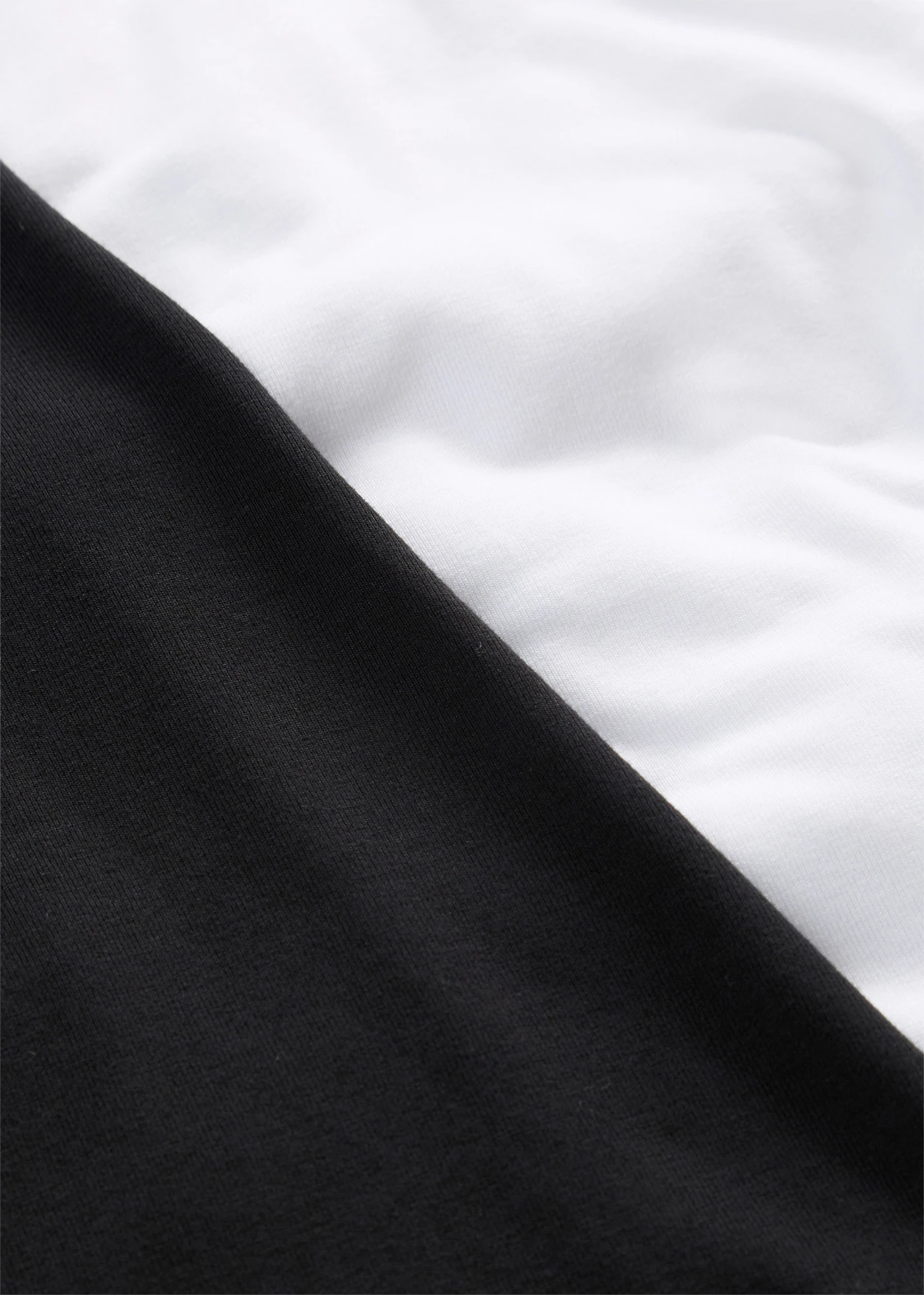 Lange top van zachte viscose (set van 2) • wit/zwart • bonprix online shop