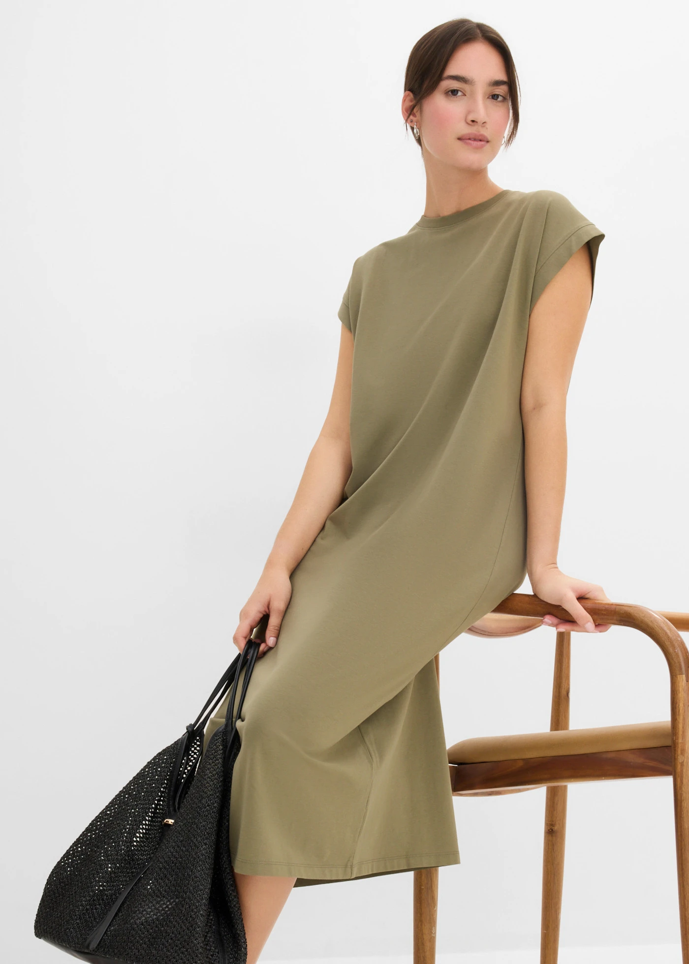Jersey jurk van een biologisch katoenmix • olijfgroen • bonprix online shop