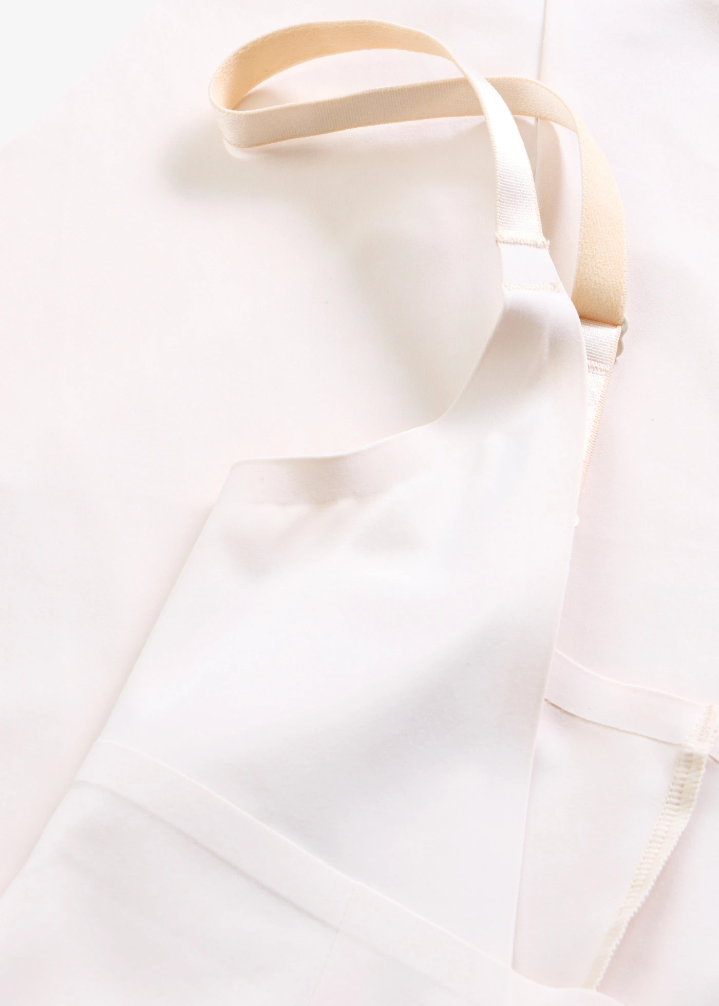 Onzichtbare medium corrigerende body • sandbeige • bonprix online shop