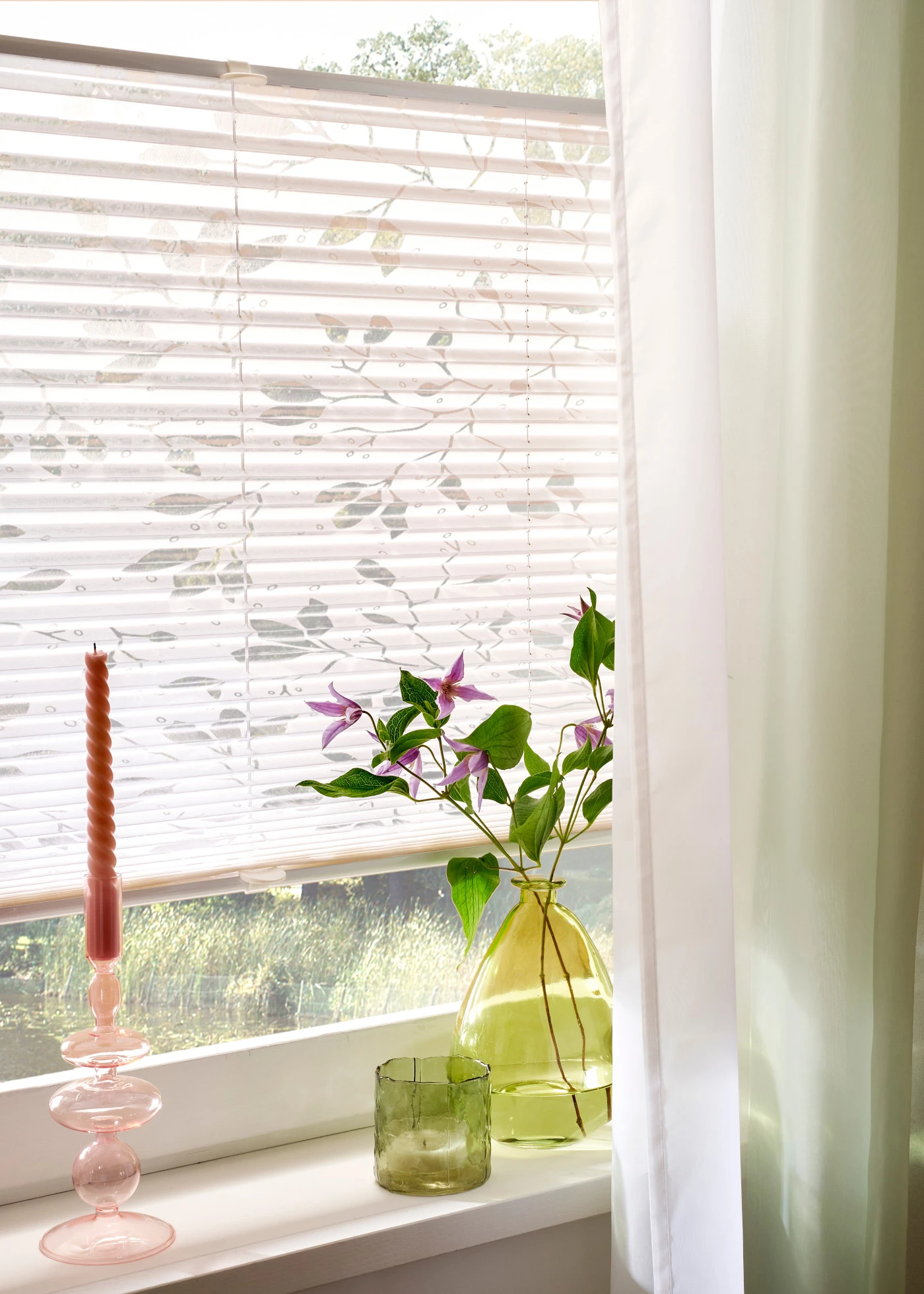 Gordijn van lichte voile, ook verkrijgbaar in extra lang (2 stuks) • grijs • bonprix online shop