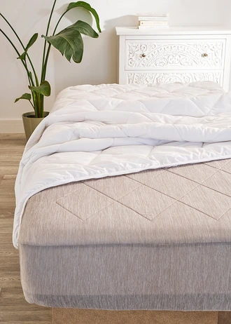 Polyester dekbed, licht • wit • bonprix online shop
