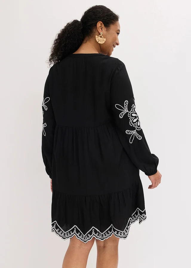 Robe-tunique en viscose fluide avec broderie, Couleur: noir-blanc floral