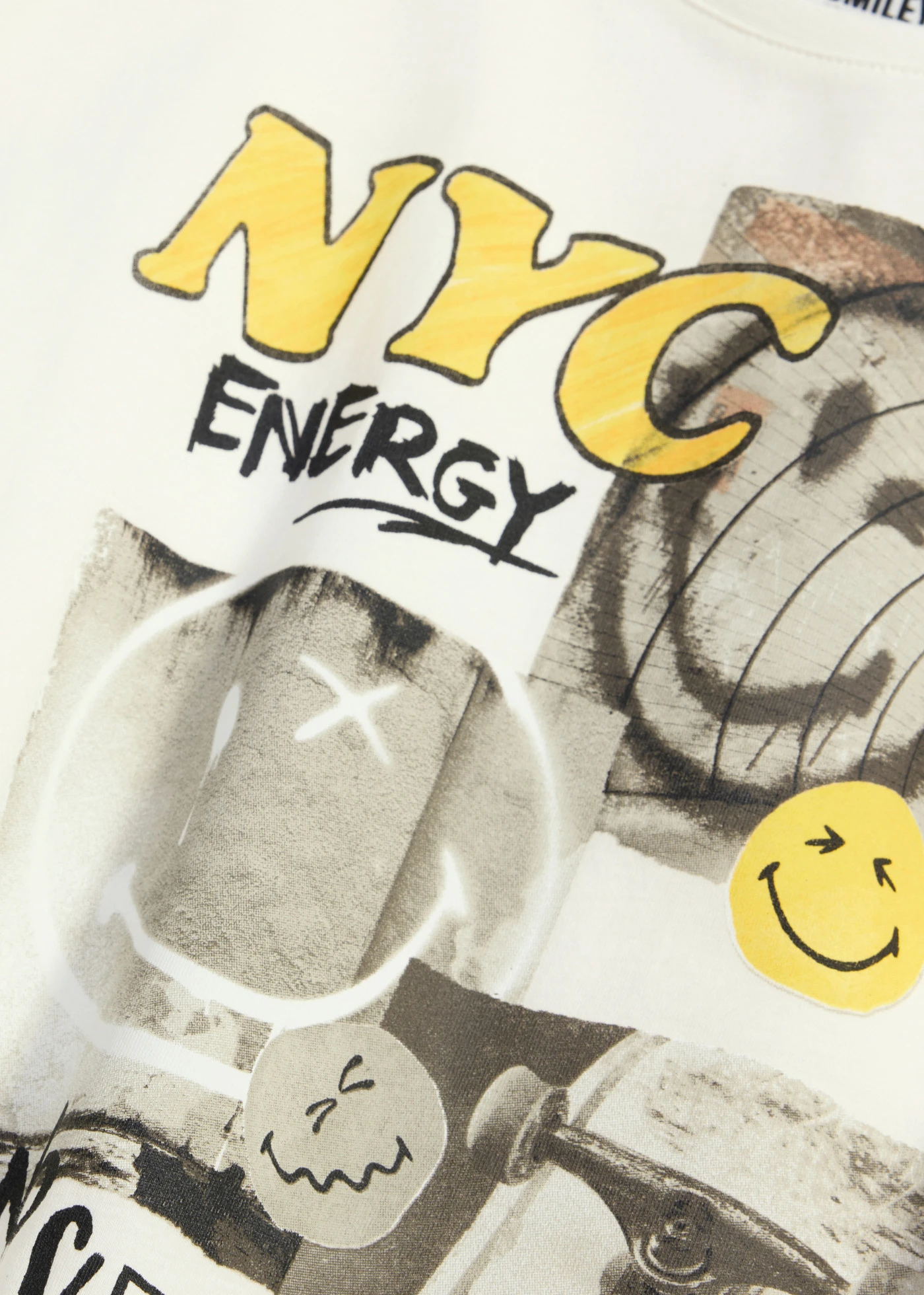 T-shirt loose Smiley World 100% coton • écru imprimé • Boutique bonprix