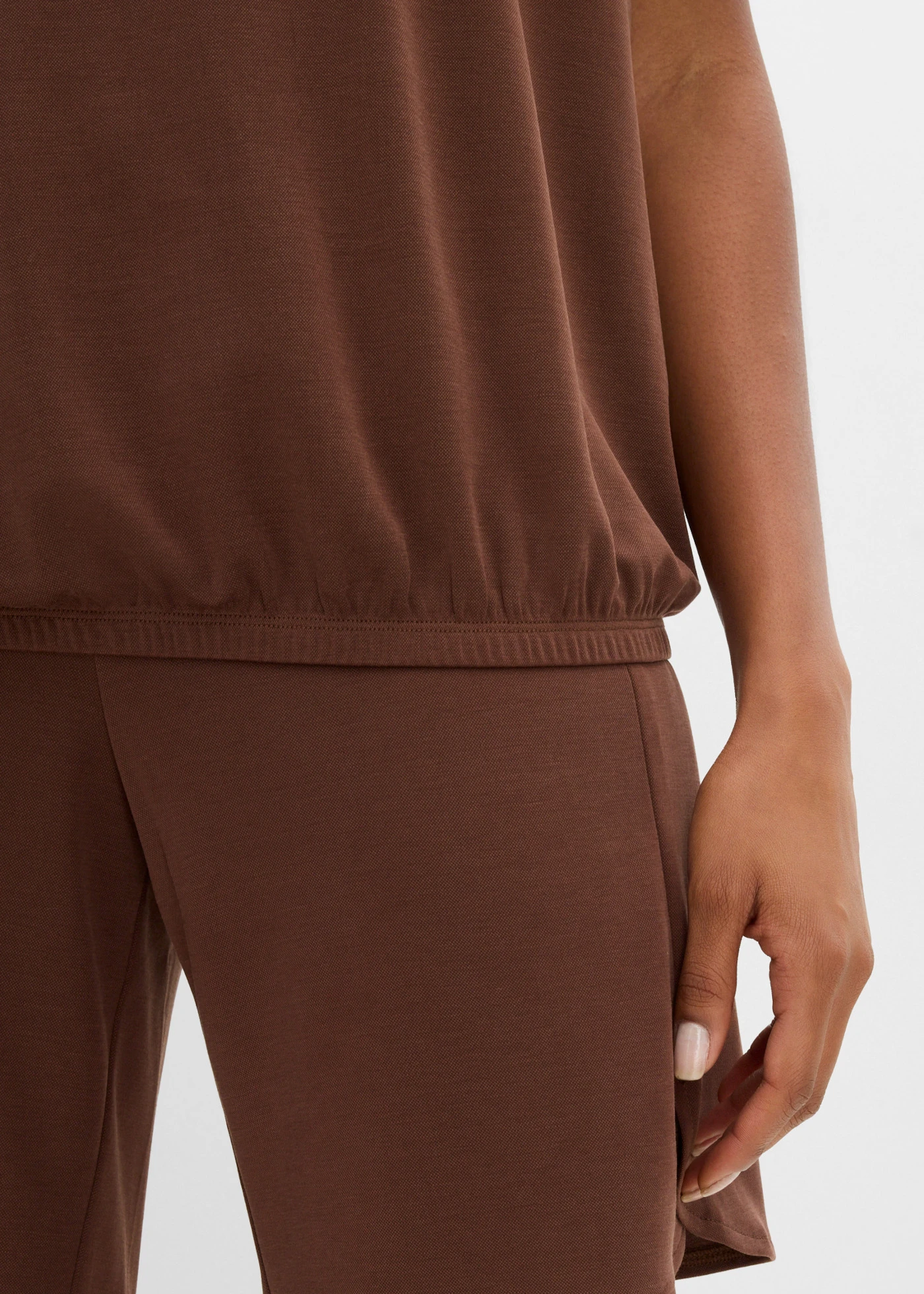 Oversized shirt in een viscosemix • bruin • product-page.page-title-suffix