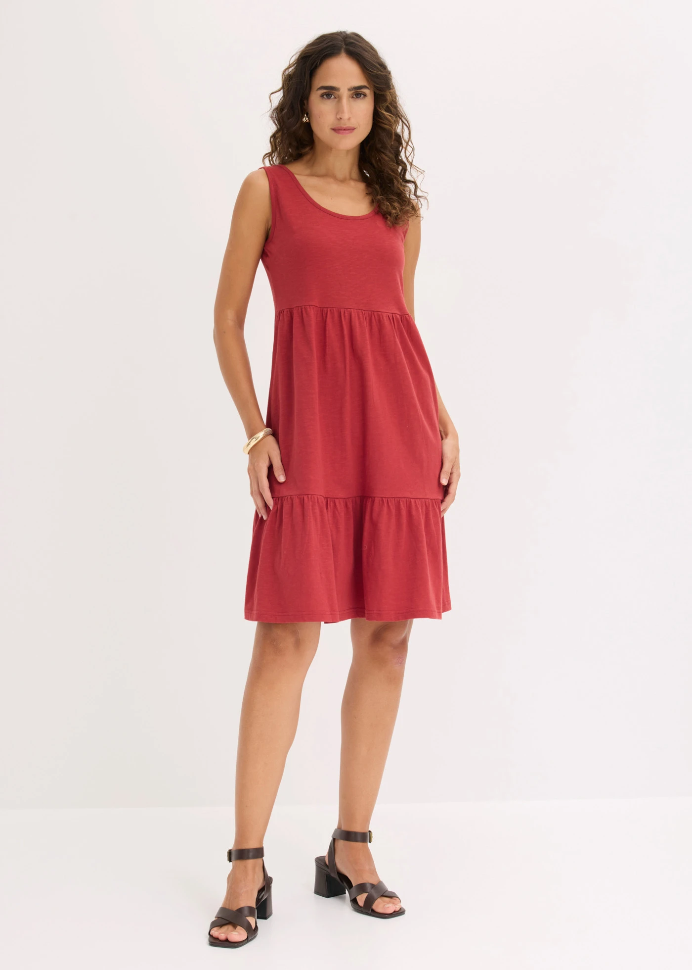 Jersey jurk van puur katoen • woestijnrood • product-page.page-title-suffix