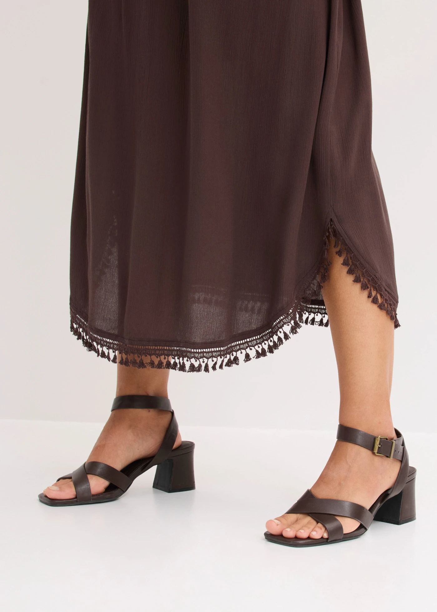 Maxi jurk van gestructureerde viscose • donkerbruin • product-page.page-title-suffix