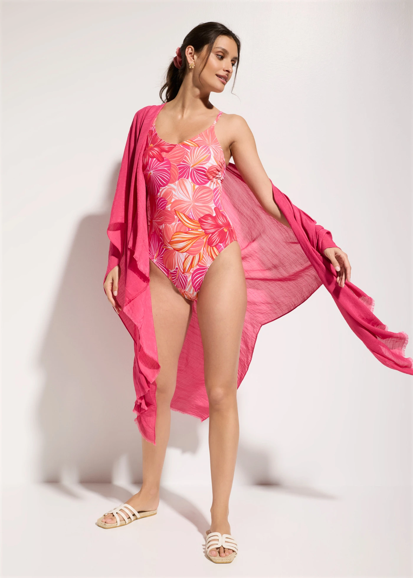 Costum de baie cu bretele ajustabile • corai floral • magazin bonprix