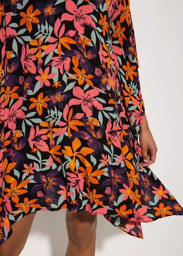 Rochie gen tunică din material texturat creponat • negru-imprimeu floral colorat • magazin bonprix