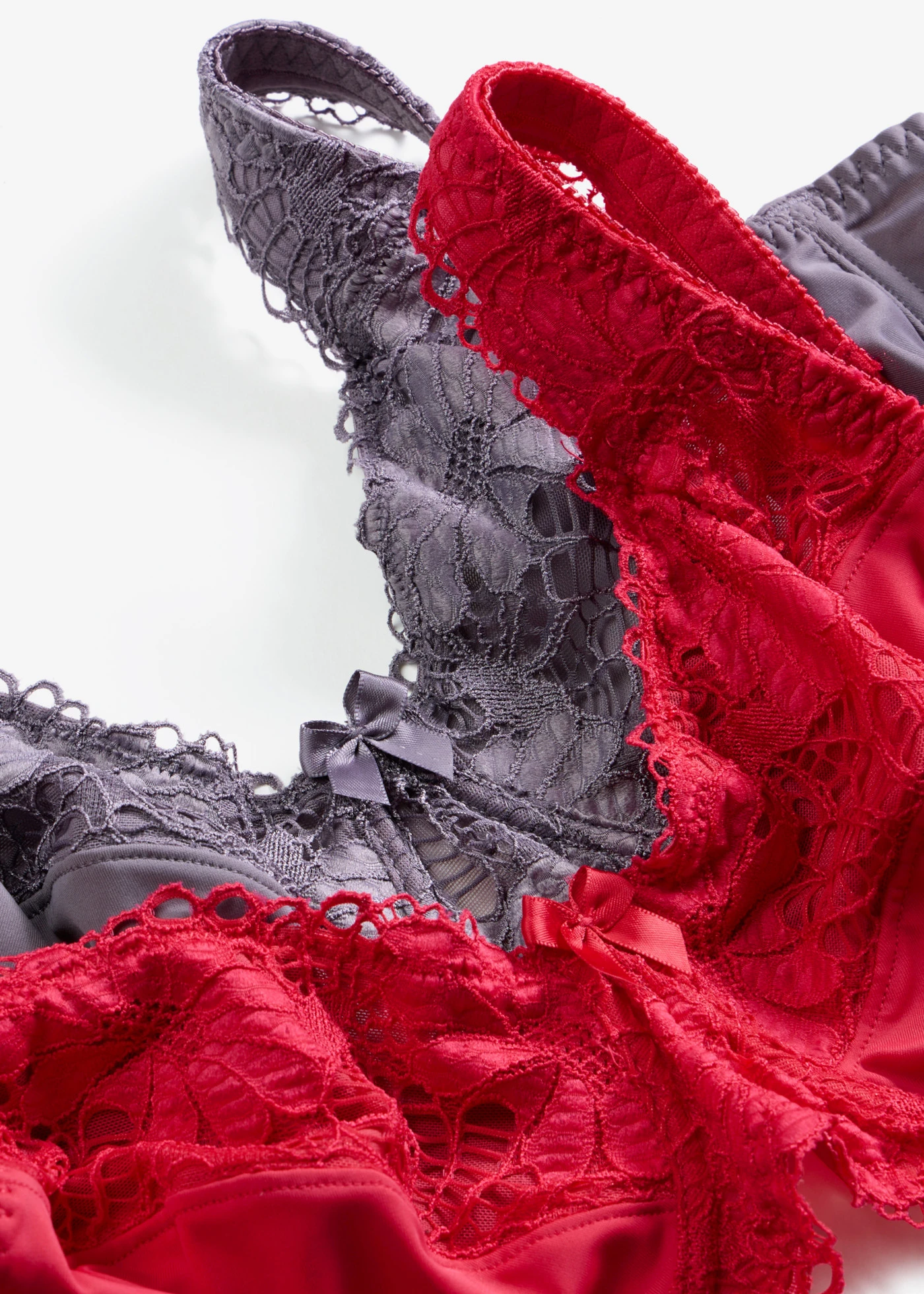 Lot de 2 soutiens-gorge minimiseurs à bretelles rembourrées • rouge grenat + anthracite • Boutique bonprix