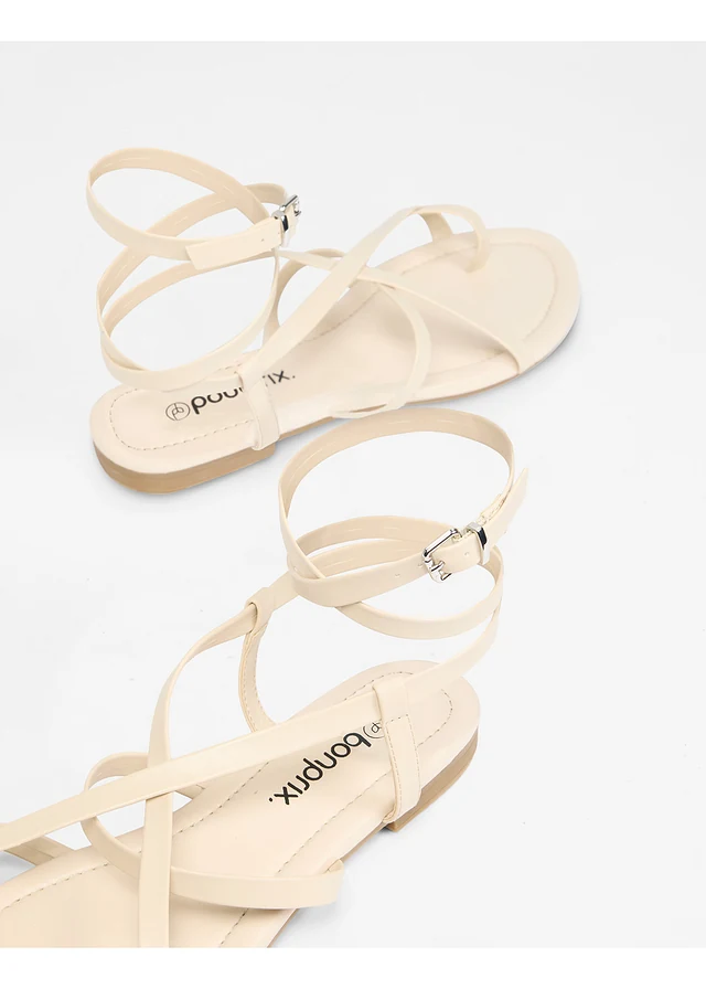 Sandale cu barete • bej nisipiu mat • magazin bonprix