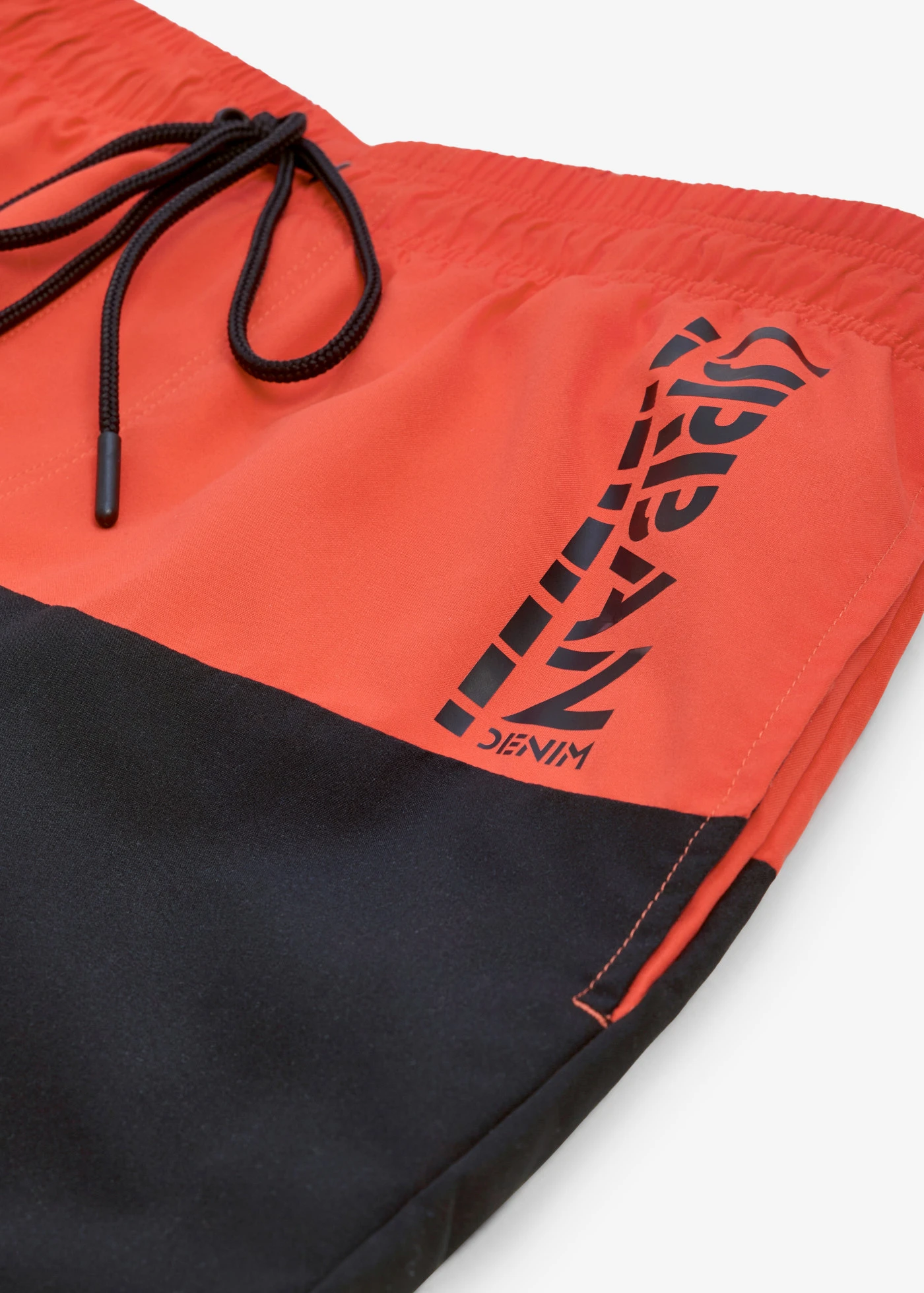 Short de bain motif color-block • fraise + noir • product-page.page-title-suffix