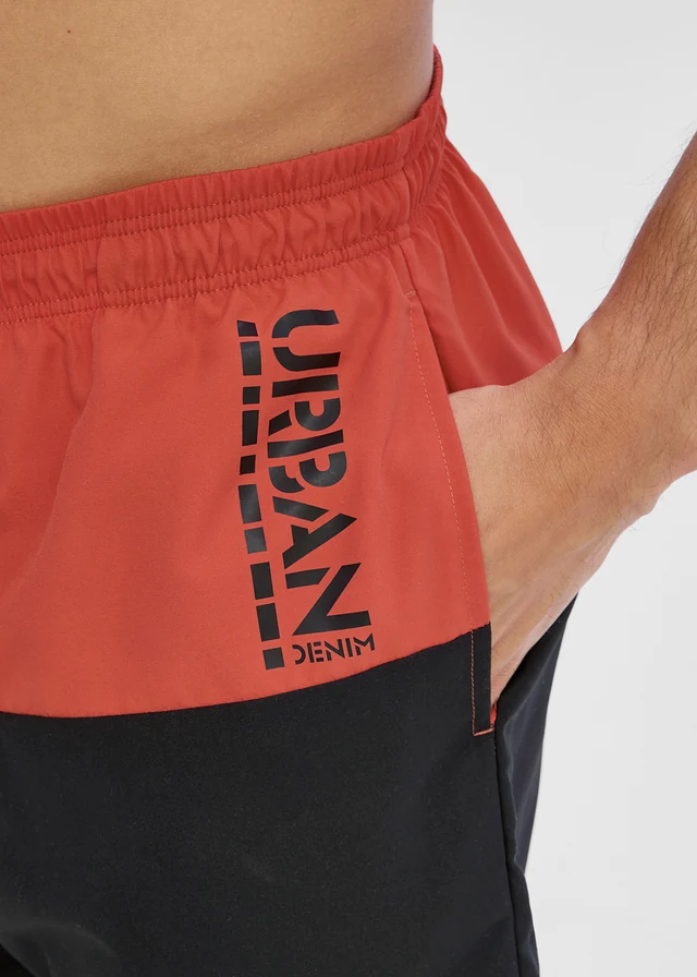 Zwemshort met colorblocking • rood/zwart • product-page.page-title-suffix