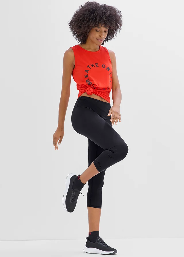 Colanți sport capri din material ultrasubțire cu uscare rapidă, model cu încrețituri • negru • magazin bonprix