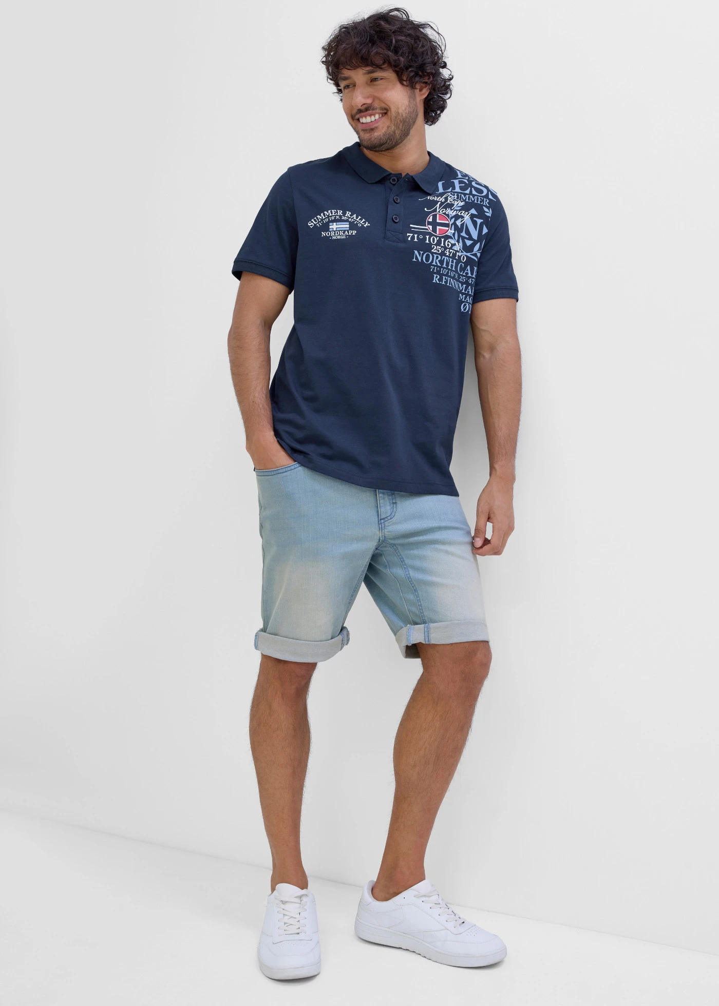 Bluză polo din jerse din bumbac organic, cu mânecă scurtă • bleumarin cu imprimeu • magazin bonprix