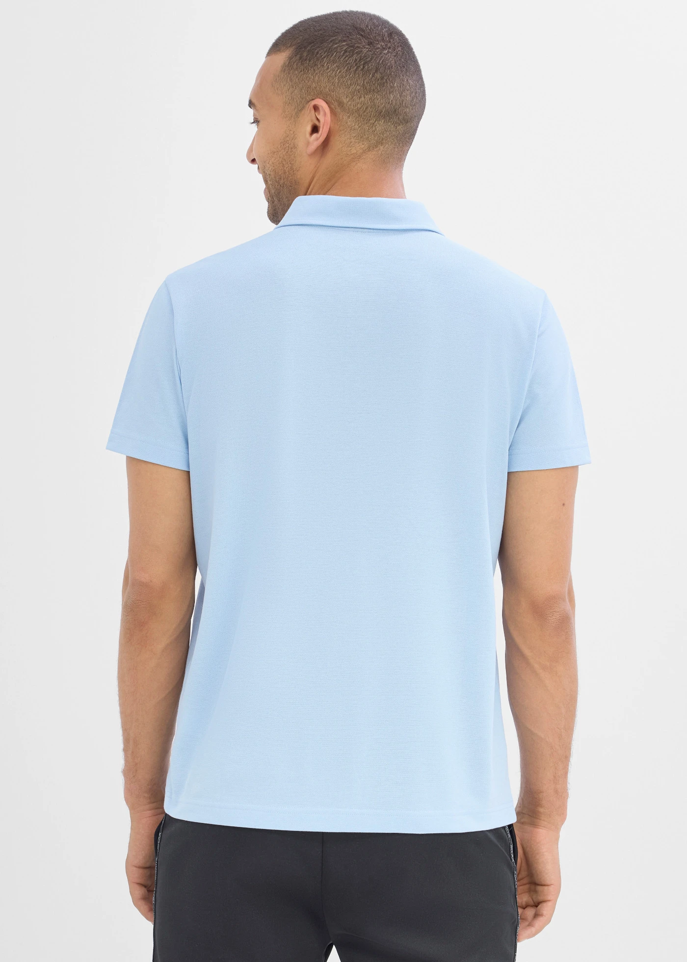 Polo de sport à col zippé pour homme, séchage rapide • bleu clair • product-page.page-title-suffix