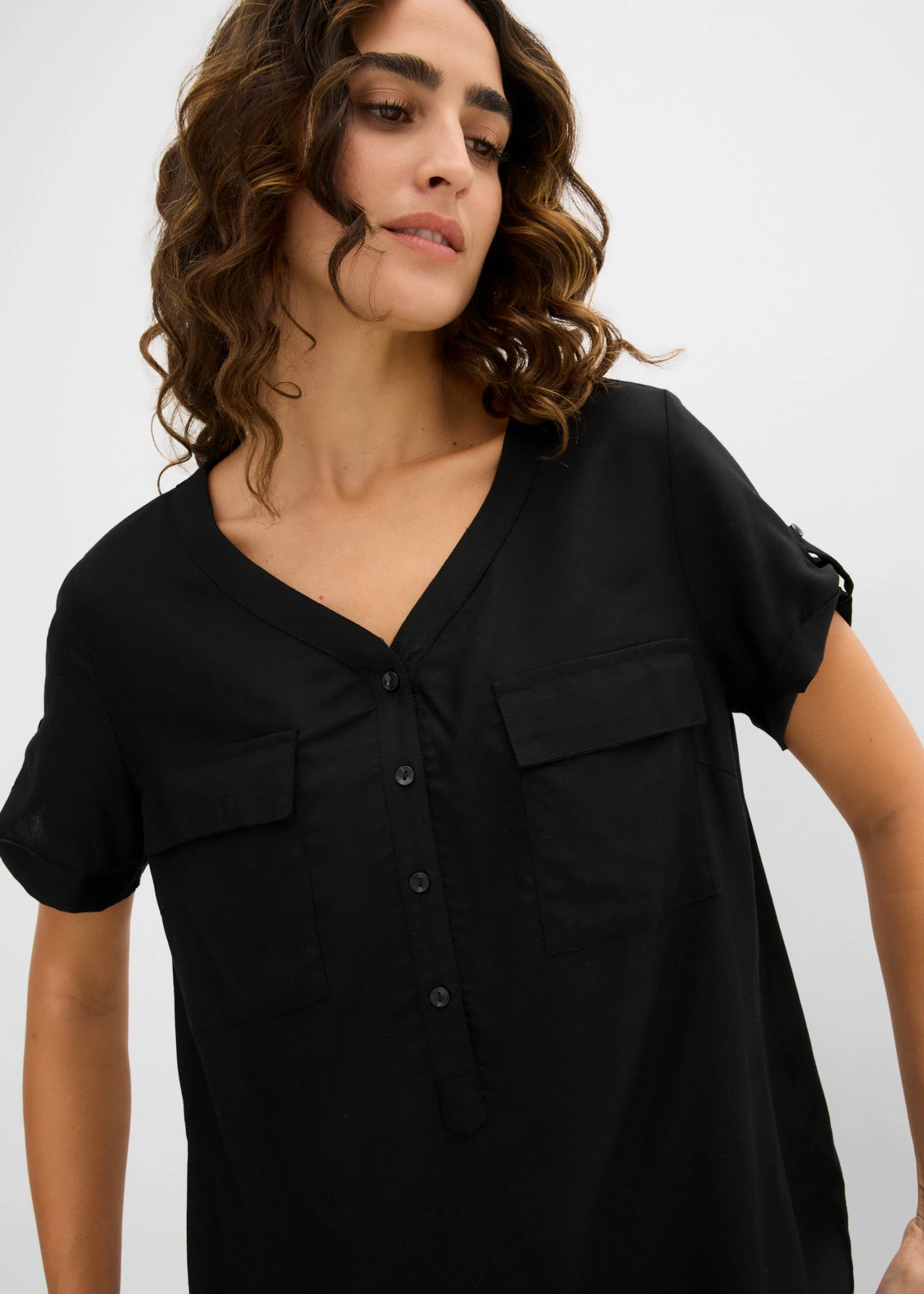 Viscose blouse met korte mouwen • zwart • bonprix online shop
