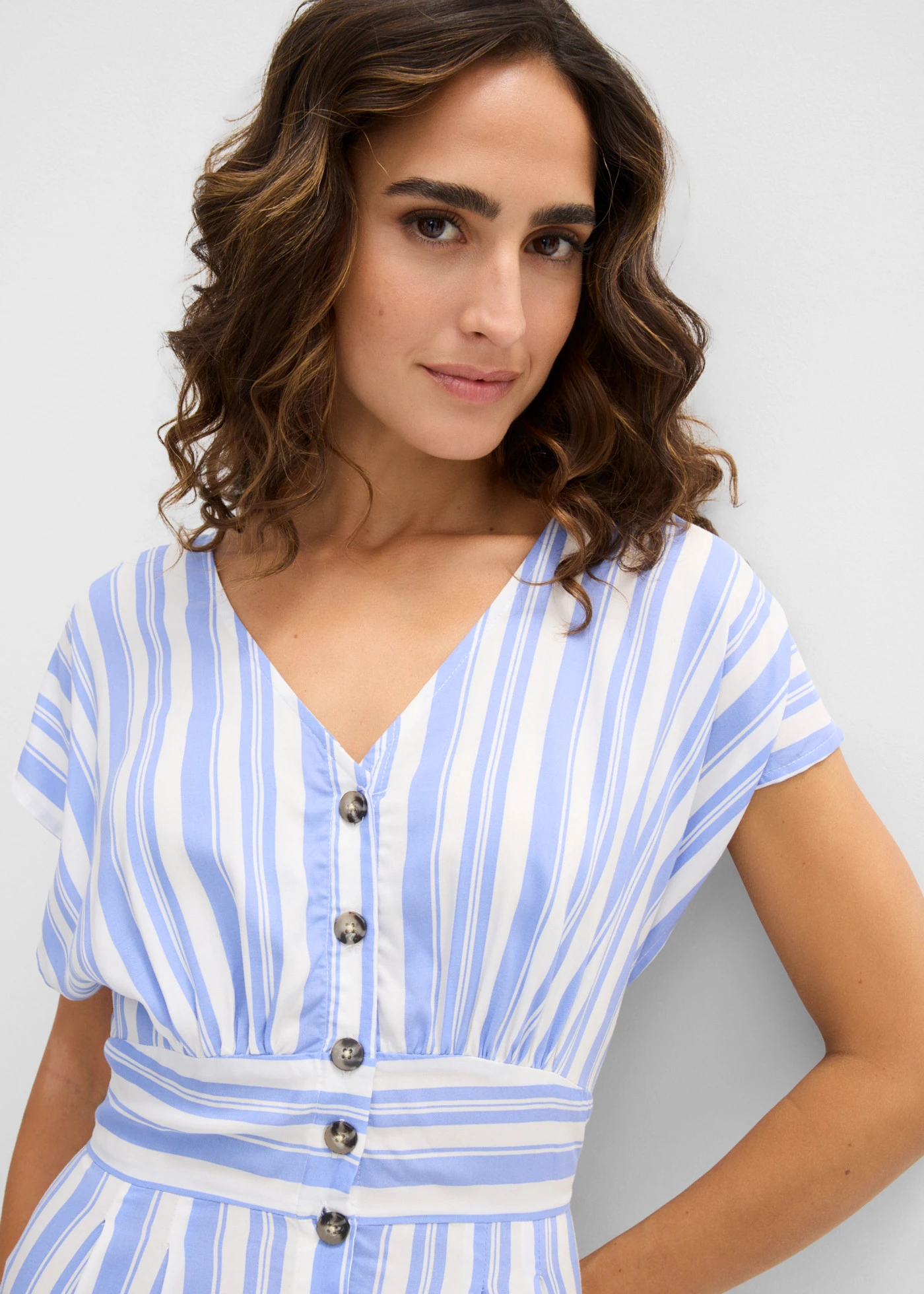Rochie din viscoză moale • bleu-alb dungat • magazin bonprix