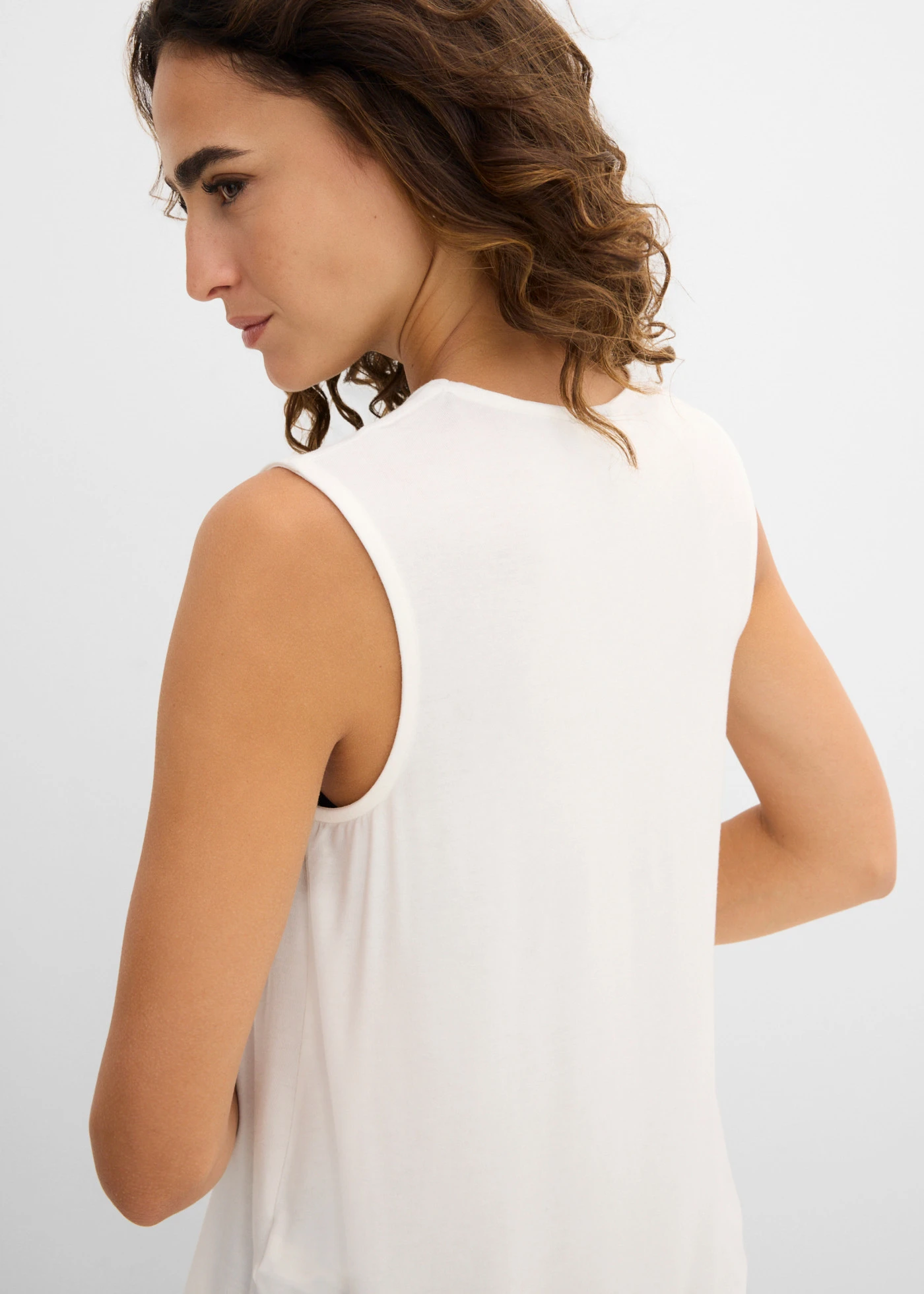 Top doux en jersey viscose • écru • Boutique bonprix