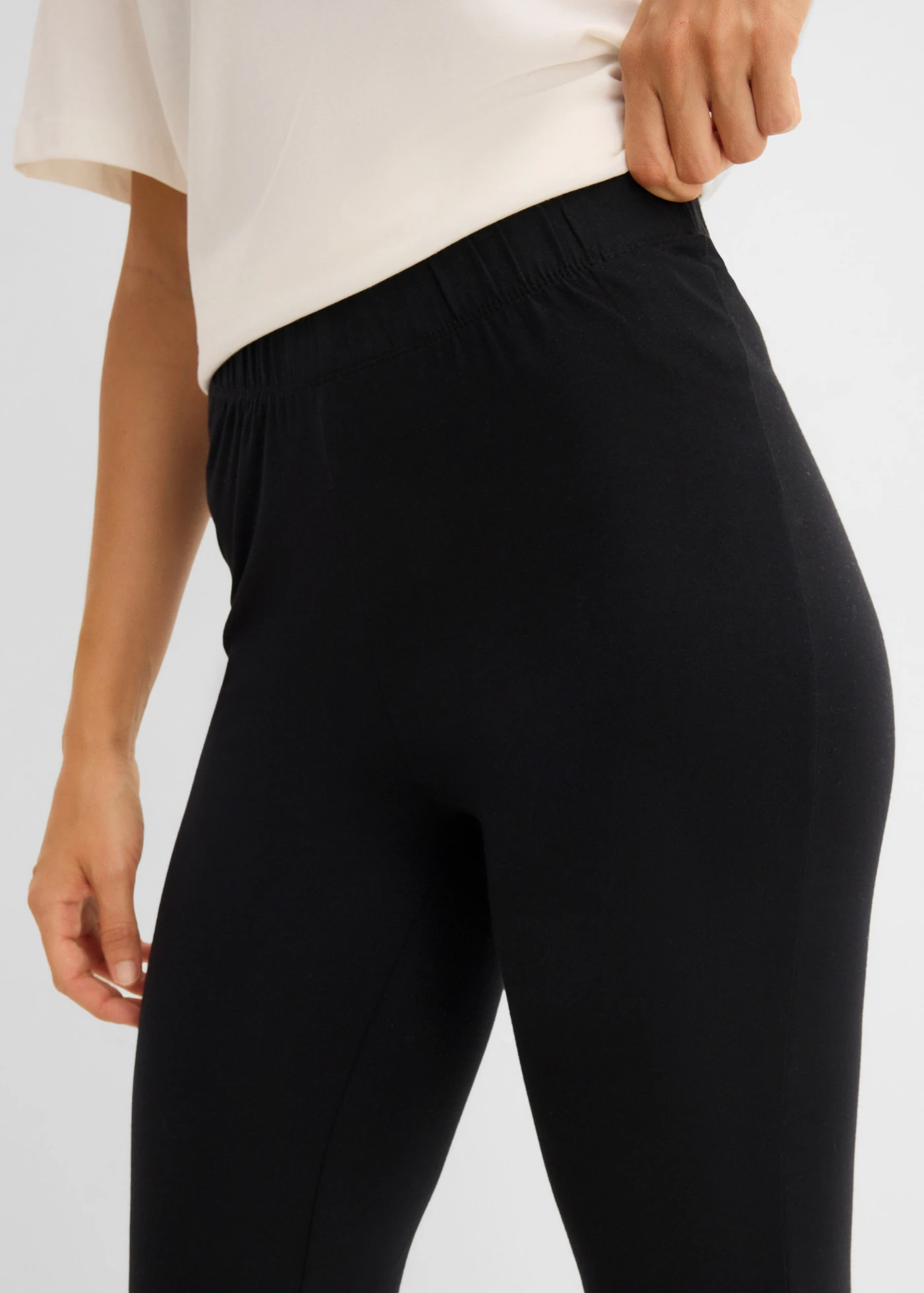 Capri legging csipke részlettel • fekete • bonprix áruház
