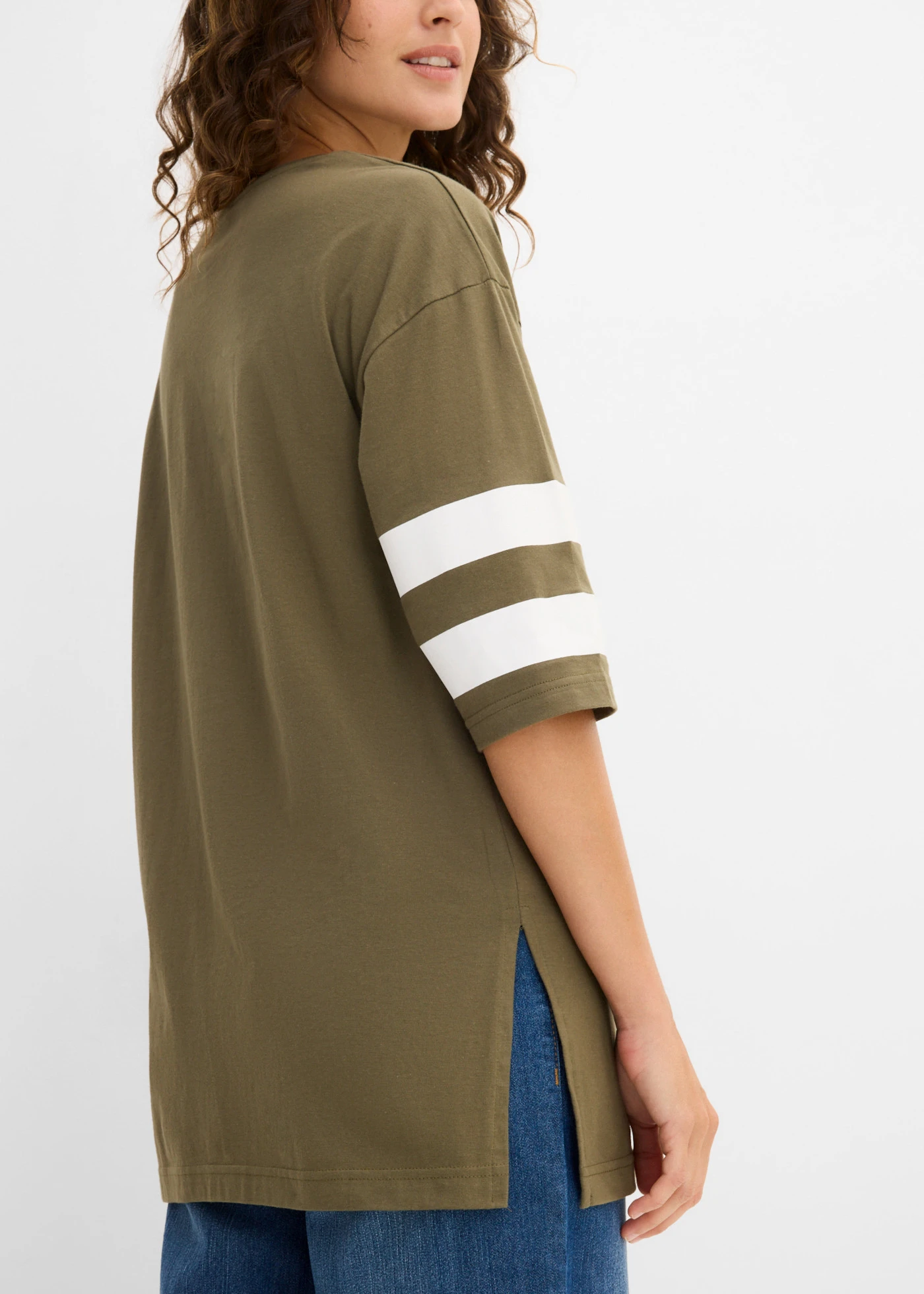 T-shirt oversize 100% coton • olive/blanc imprimé • Boutique bonprix