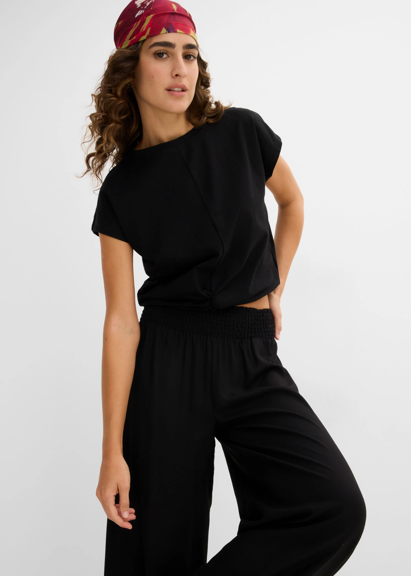 Pantalon ballon en viscose fluide • noir • Boutique bonprix
