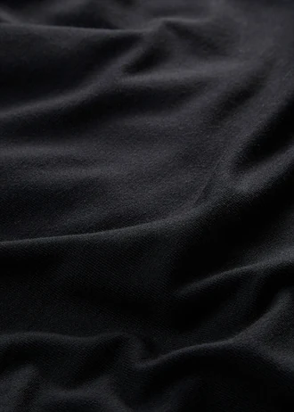 T-shirt long en viscose extensible • noir • Boutique bonprix