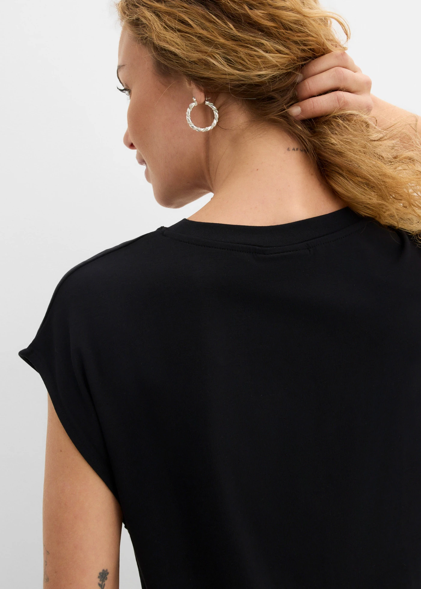 T-shirt van zachte viscose • zwart • bonprix online shop