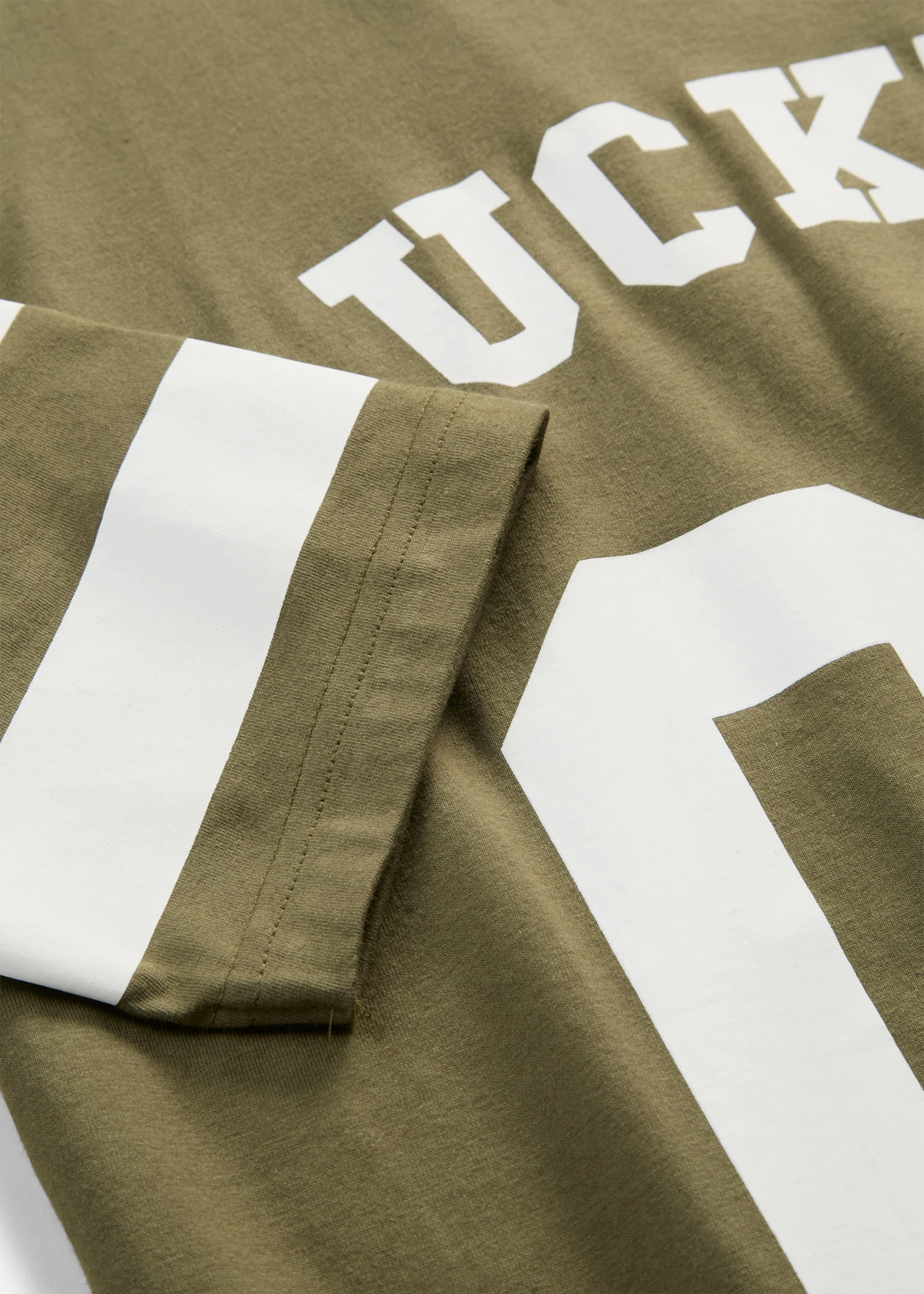 Oversized shirt van puur biologisch katoen • olijfgroen-wit met print • product-page.page-title-suffix