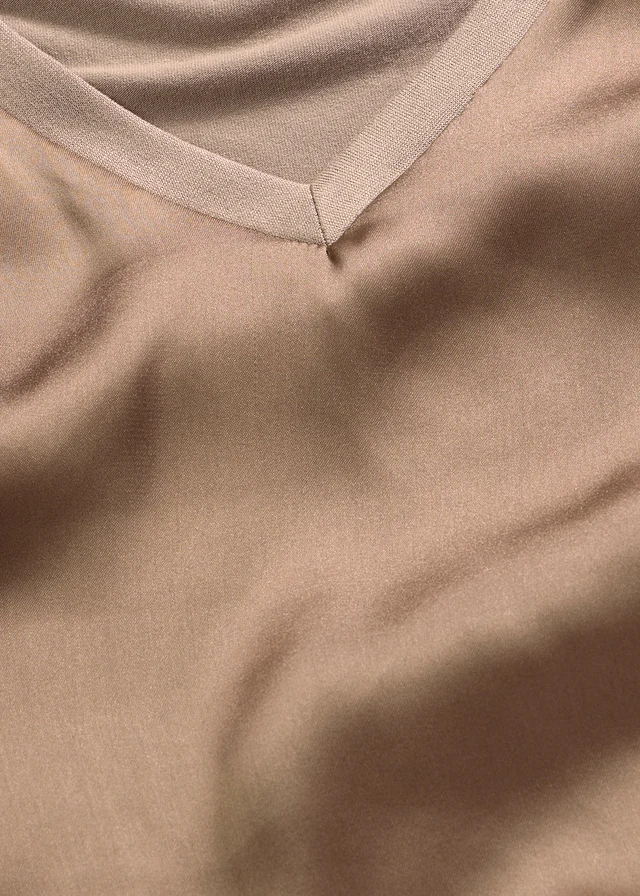 Shirt in een viscosemix • taupe • product-page.page-title-suffix