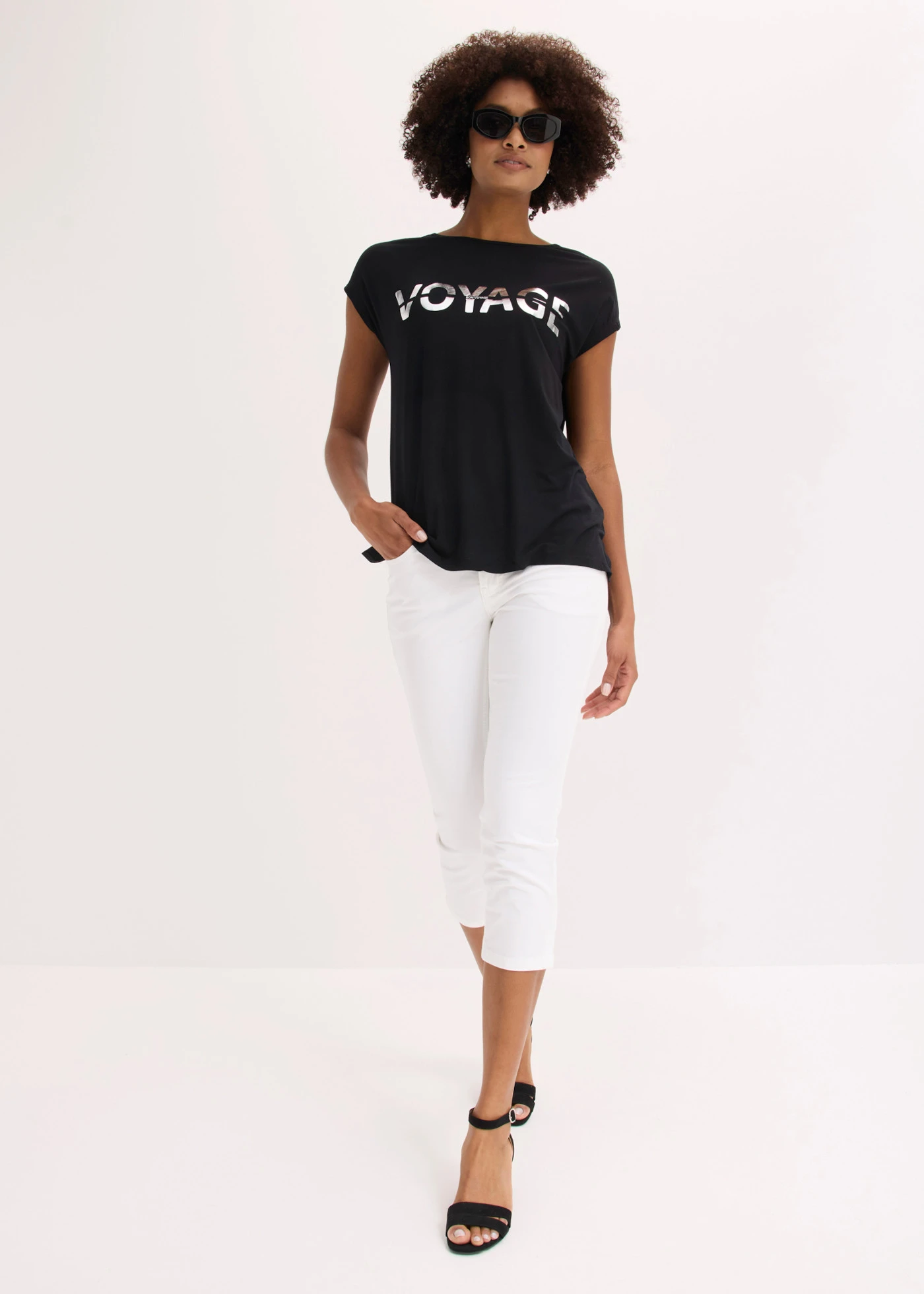 T-shirt long en viscose extensible • noir/argenté imprimé • Boutique bonprix