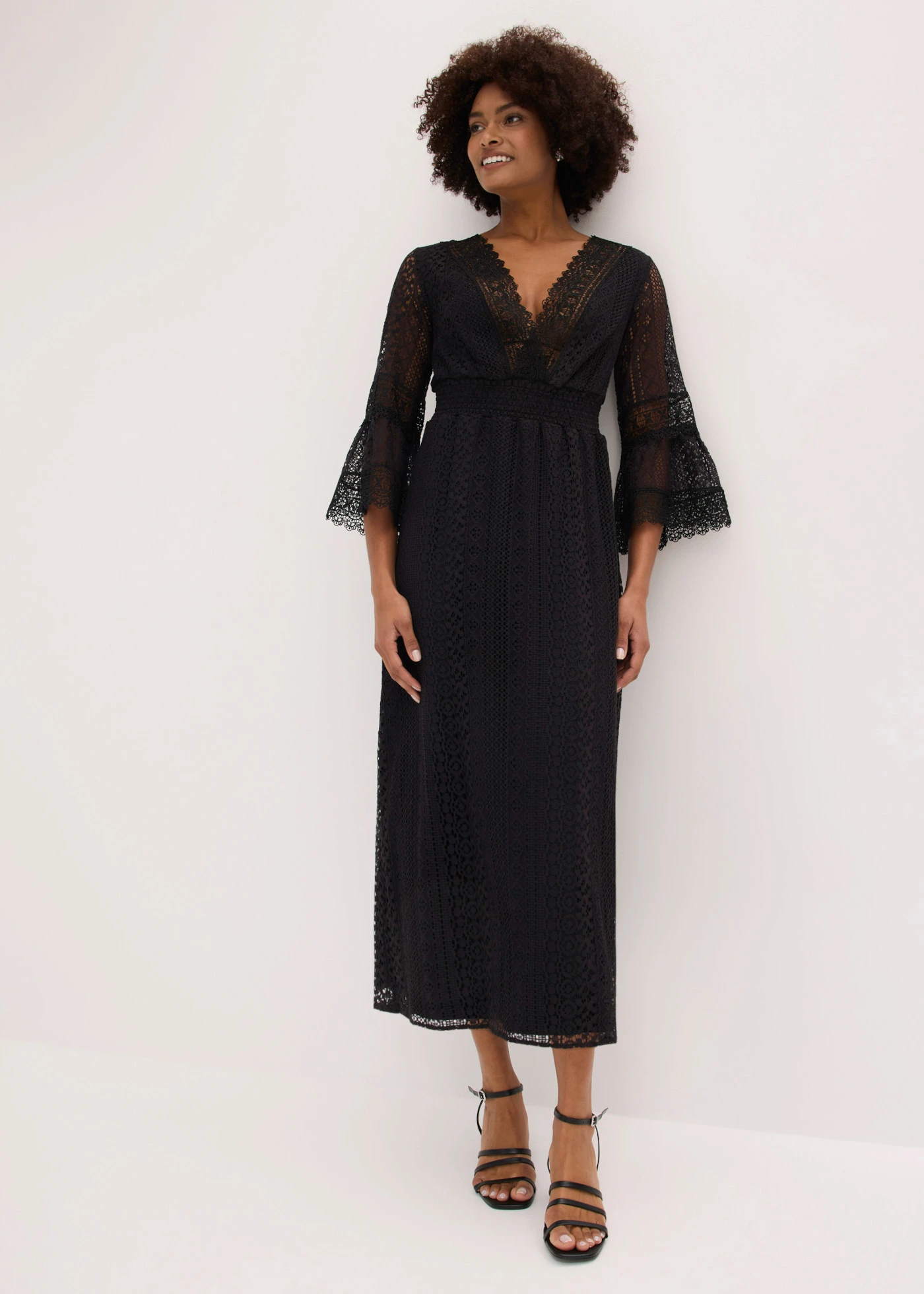 Robe longue aspect crochet • noir • Boutique bonprix