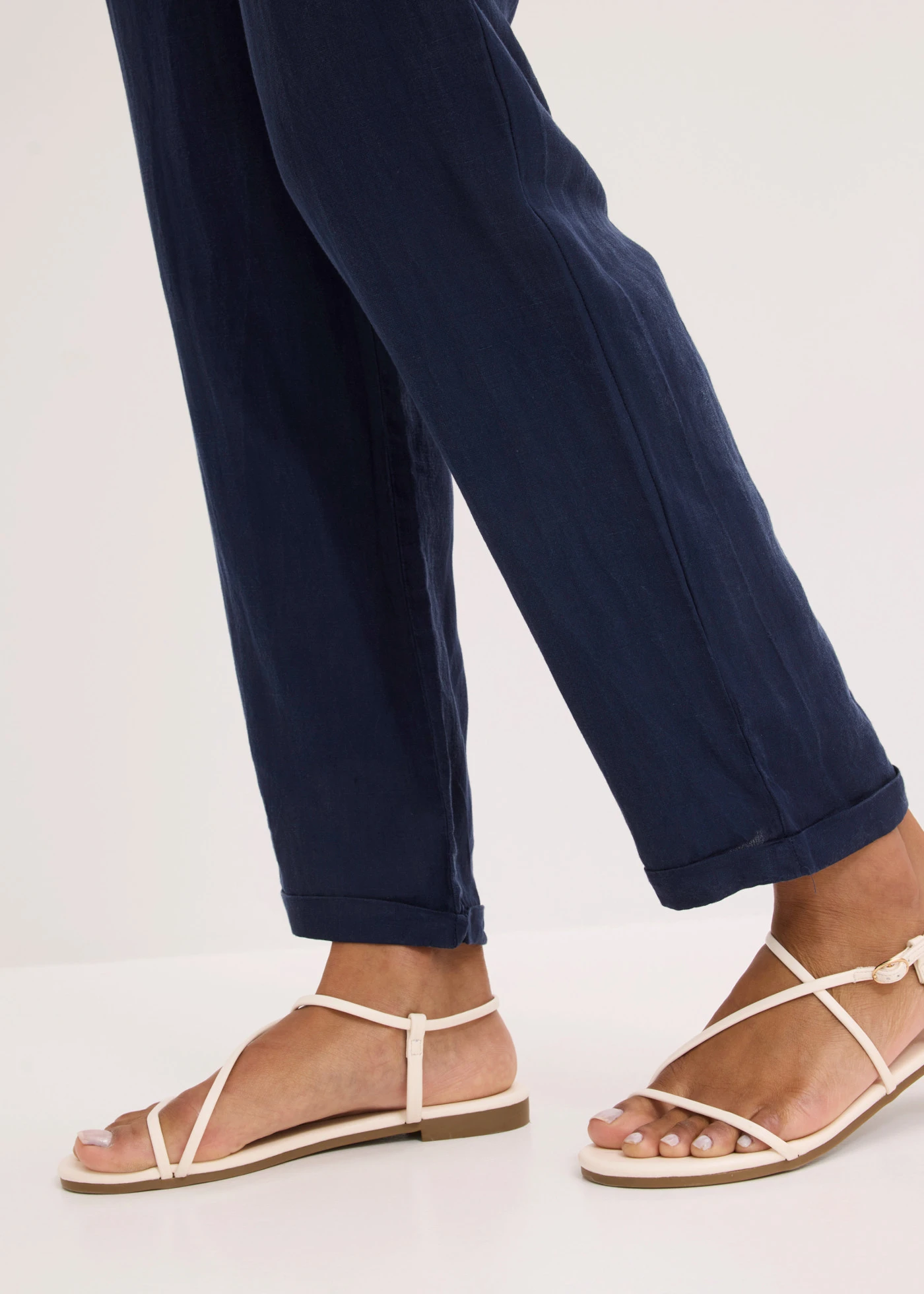 Pantaloni cu in și bată elastică • bleumarin • magazin bonprix