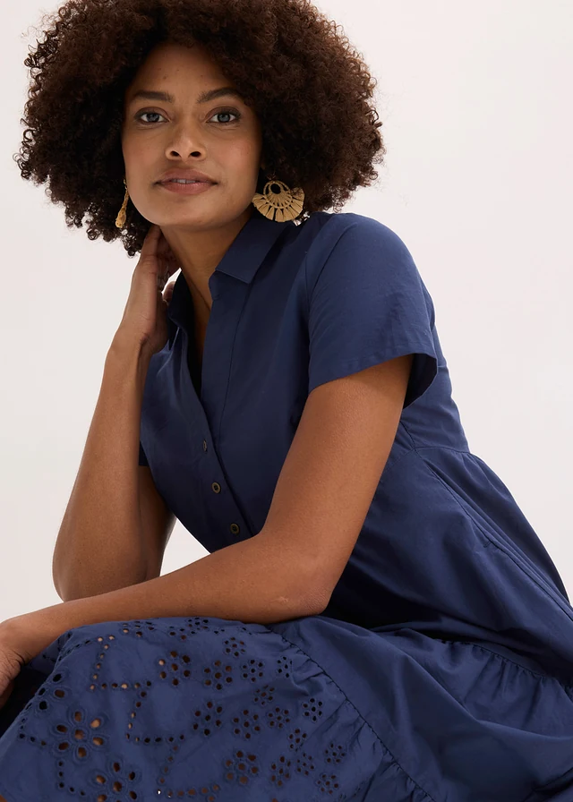 Robe 100% coton avec broderies anglaises • bleu foncé • product-page.page-title-suffix