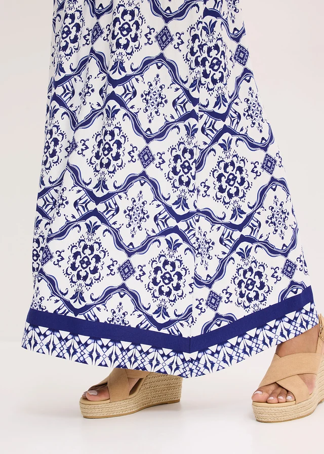 Robe longue et douce en jersey viscose • blanc/bleu imprimé • product-page.page-title-suffix