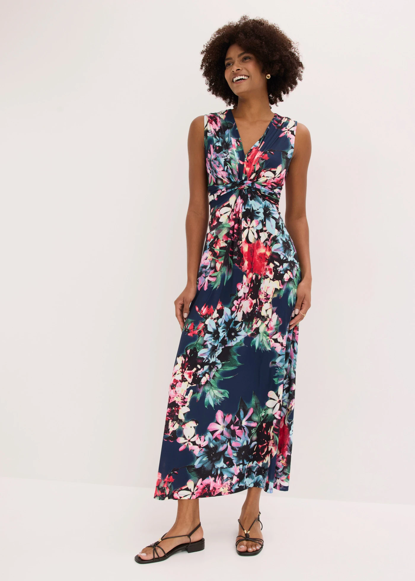 Maxi zomerjurk • donkerblauw gebloemd • bonprix online shop