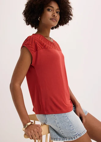 T-shirt en dentelle, en viscose douce • rouge carmin • Boutique bonprix