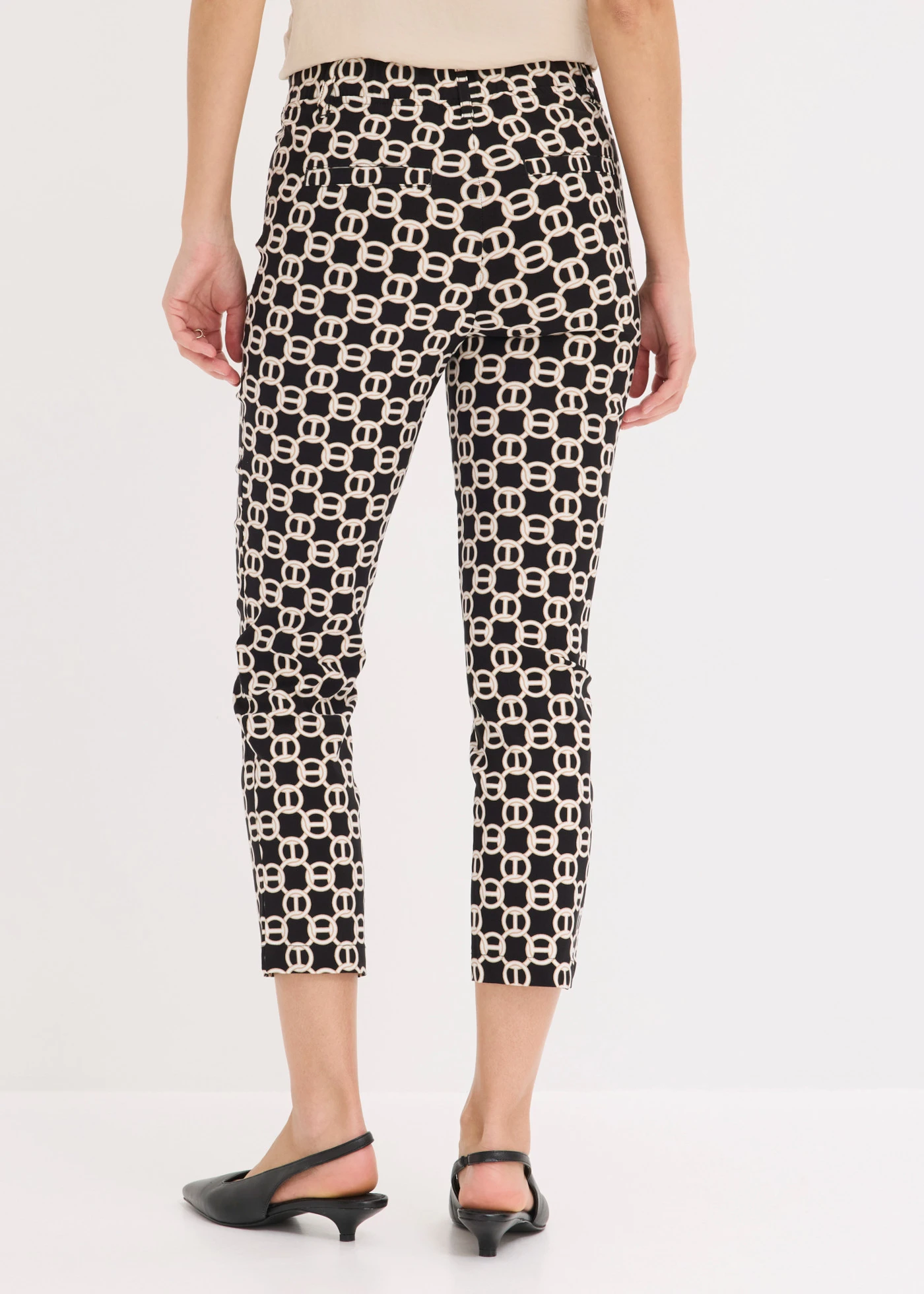 7/8 stretchbroek van bengaline • zwart-wolwit met grafische print • bonprix online shop