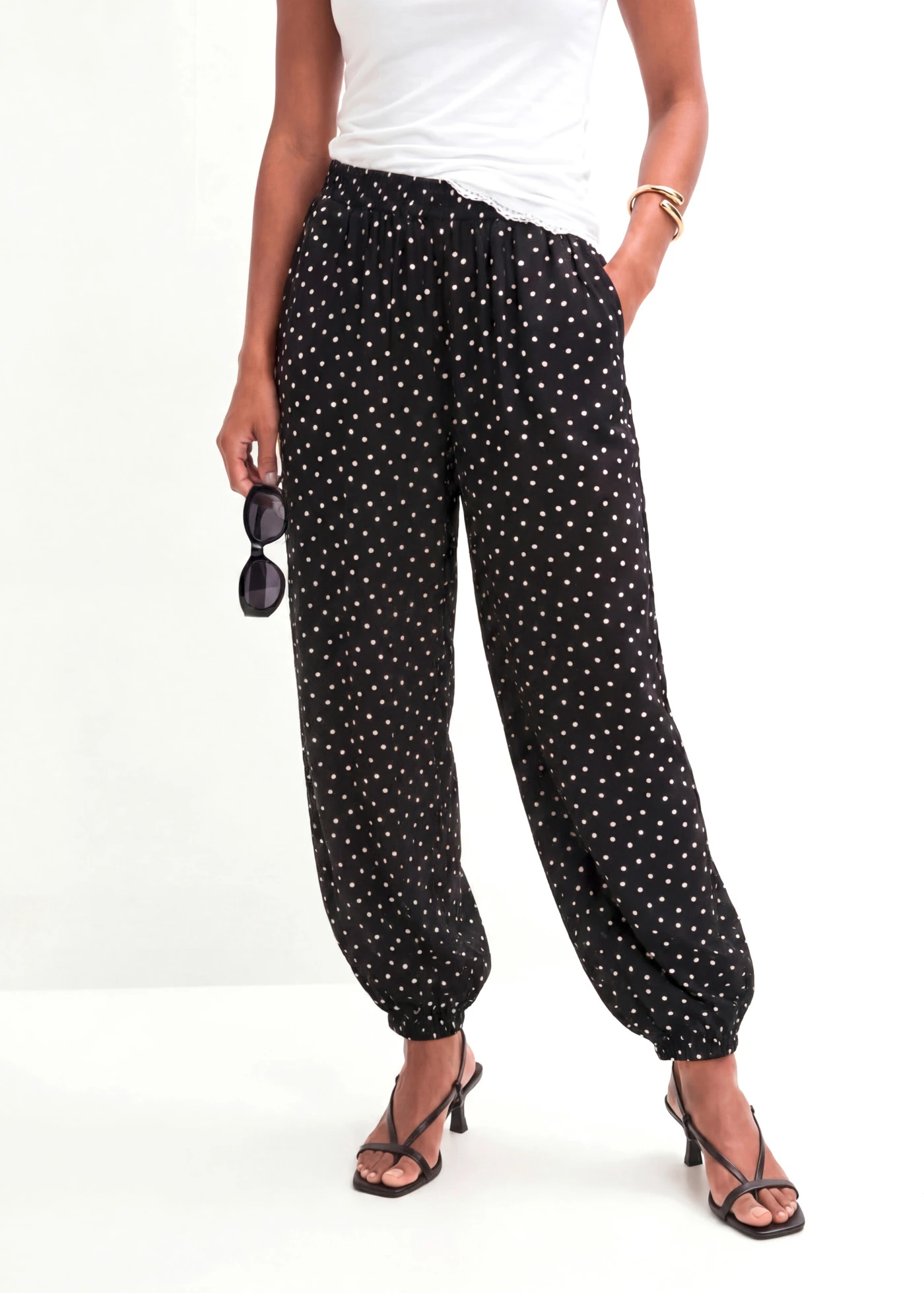 Pantalon ballon en viscose fluide • noir pois blanc • product-page.page-title-suffix