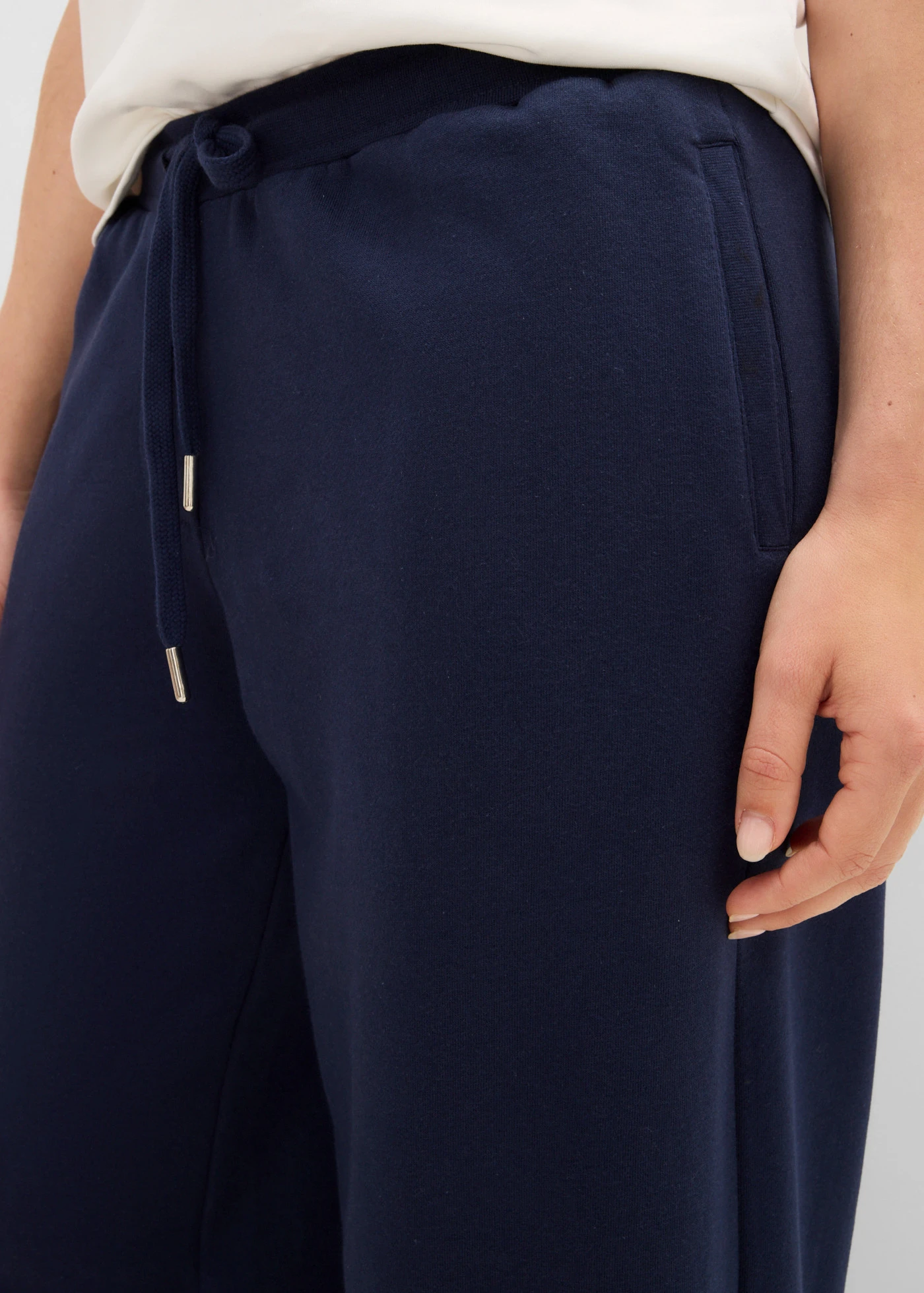 Pantaloni casual în stil barrel din bumbac organic 100% • bleumarin • magazin bonprix
