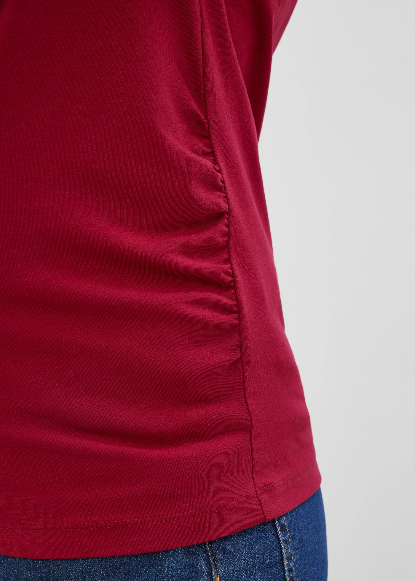 Kismama pólók mély kerek nyakkivágással (2 db-os csomag) • gyapjúfehér+vad cseresznye • bonprix áruház