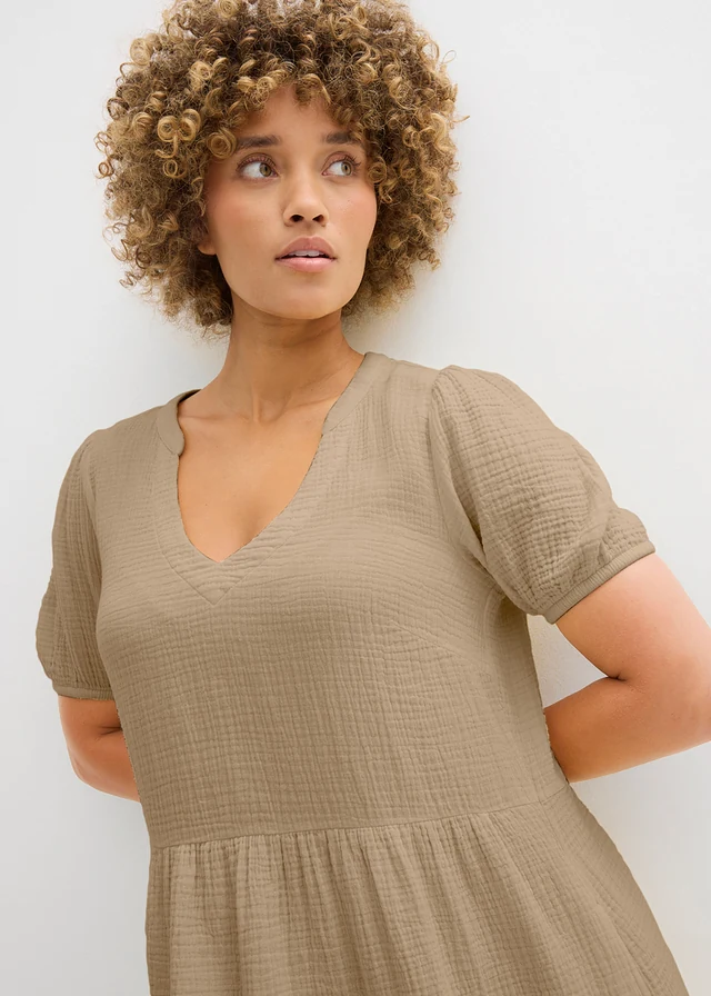Oversized katoenen jurk van mousseline • lichtkaki • product-page.page-title-suffix
