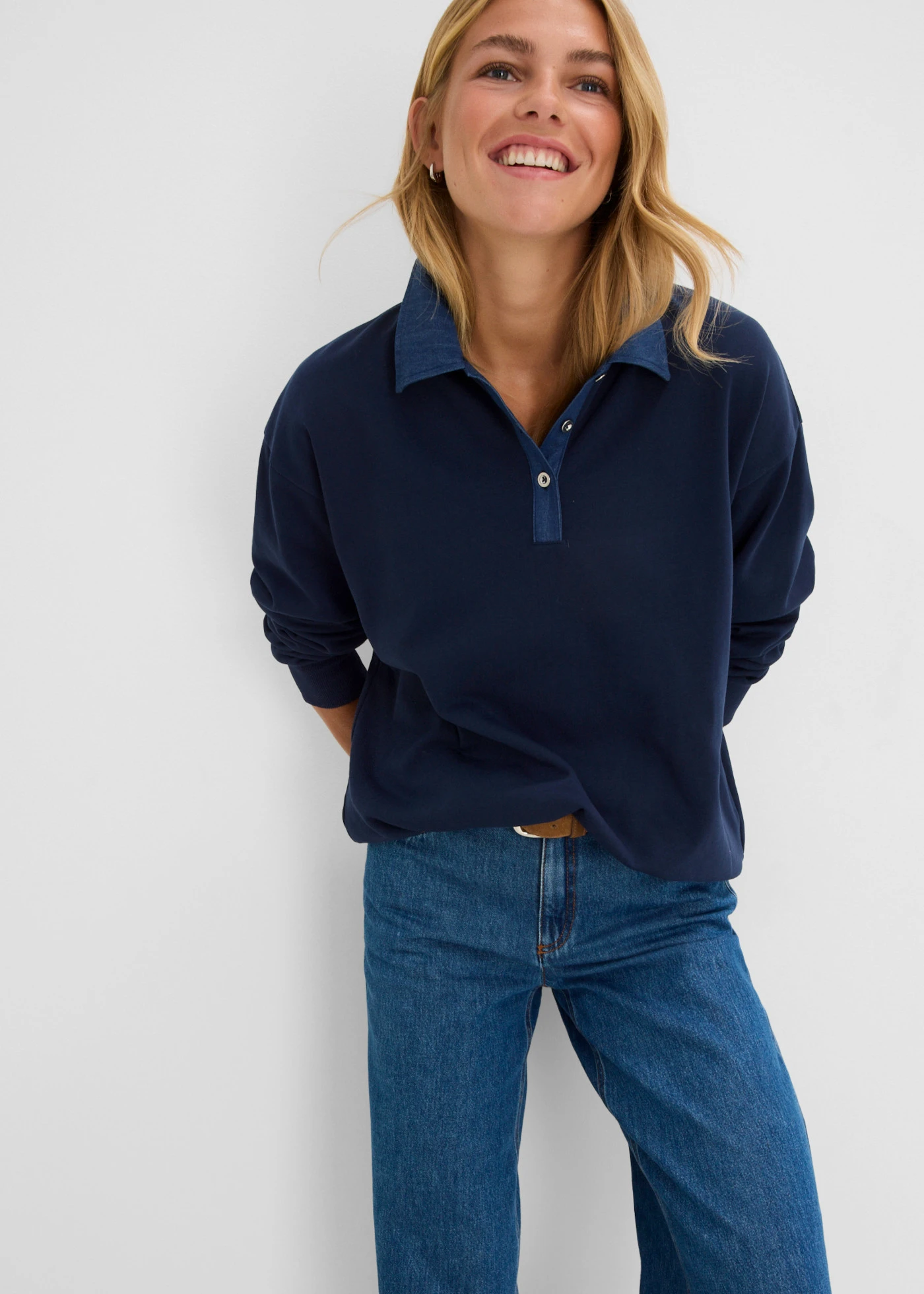 Oversized sweater met een jeanskraag van een katoenmix • donkerblauw • bonprix online shop