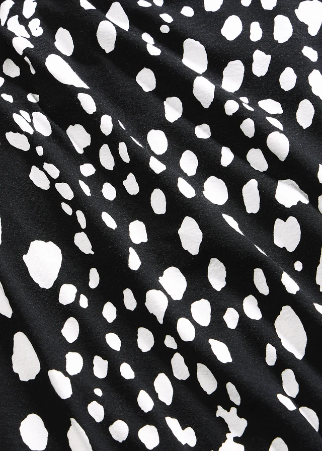 Robe en jersey viscose doux • noir-blanc imprimé • Boutique bonprix