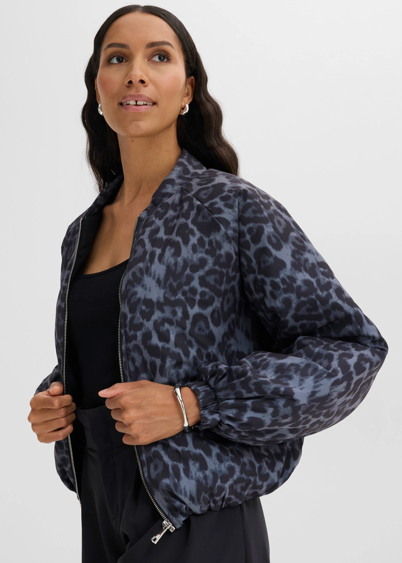 Gewatteerde bomber • antraciet met luipaardprint • bonprix online shop