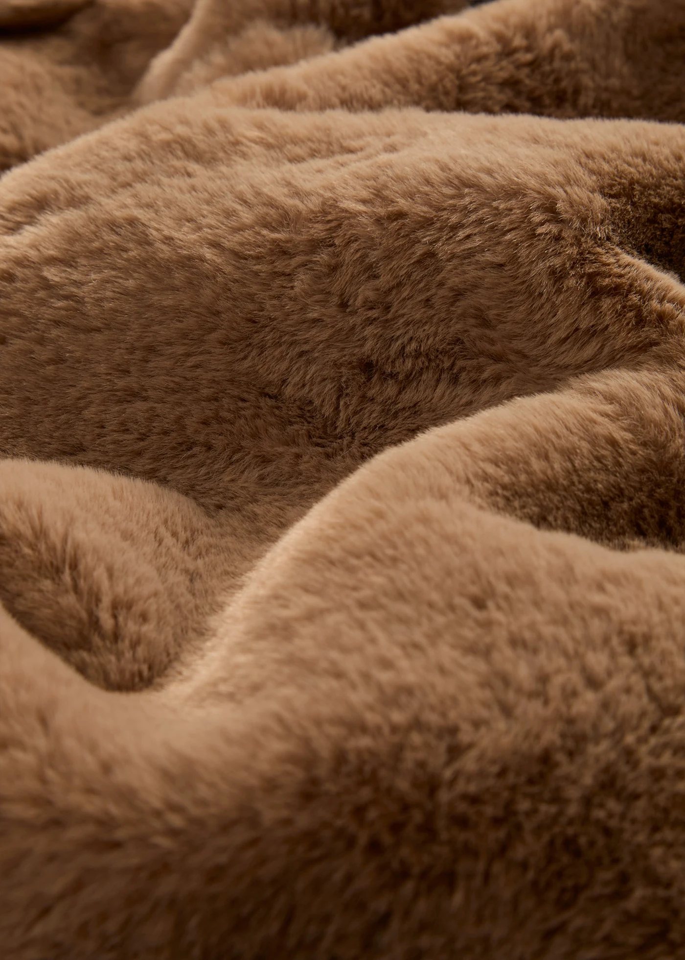 Gilet sans manches en peluche • marron-naturel • Boutique bonprix